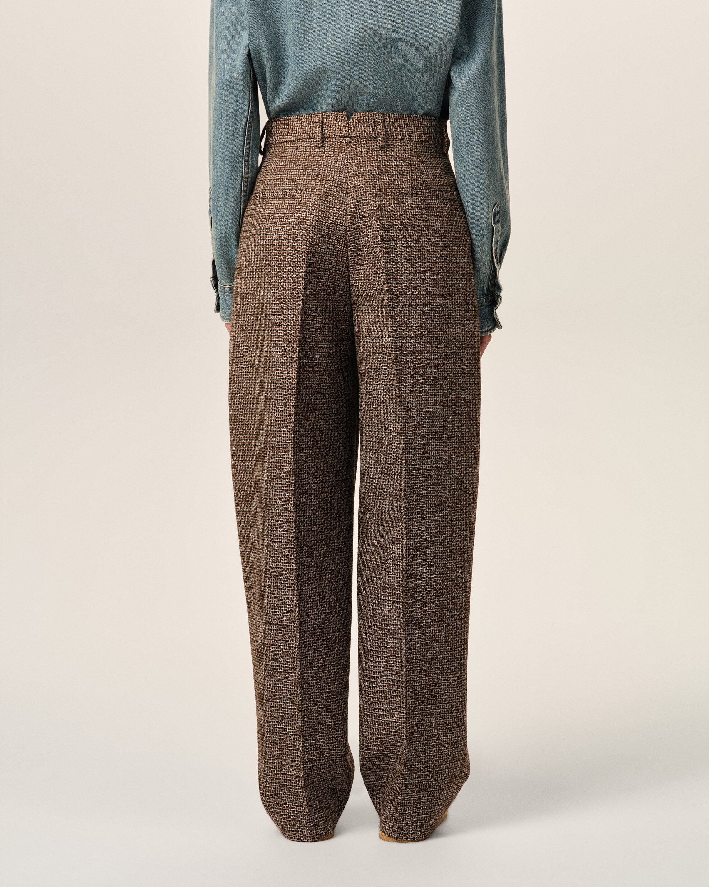 Pantalon pied de poule marron coupe ballon en laine - 4