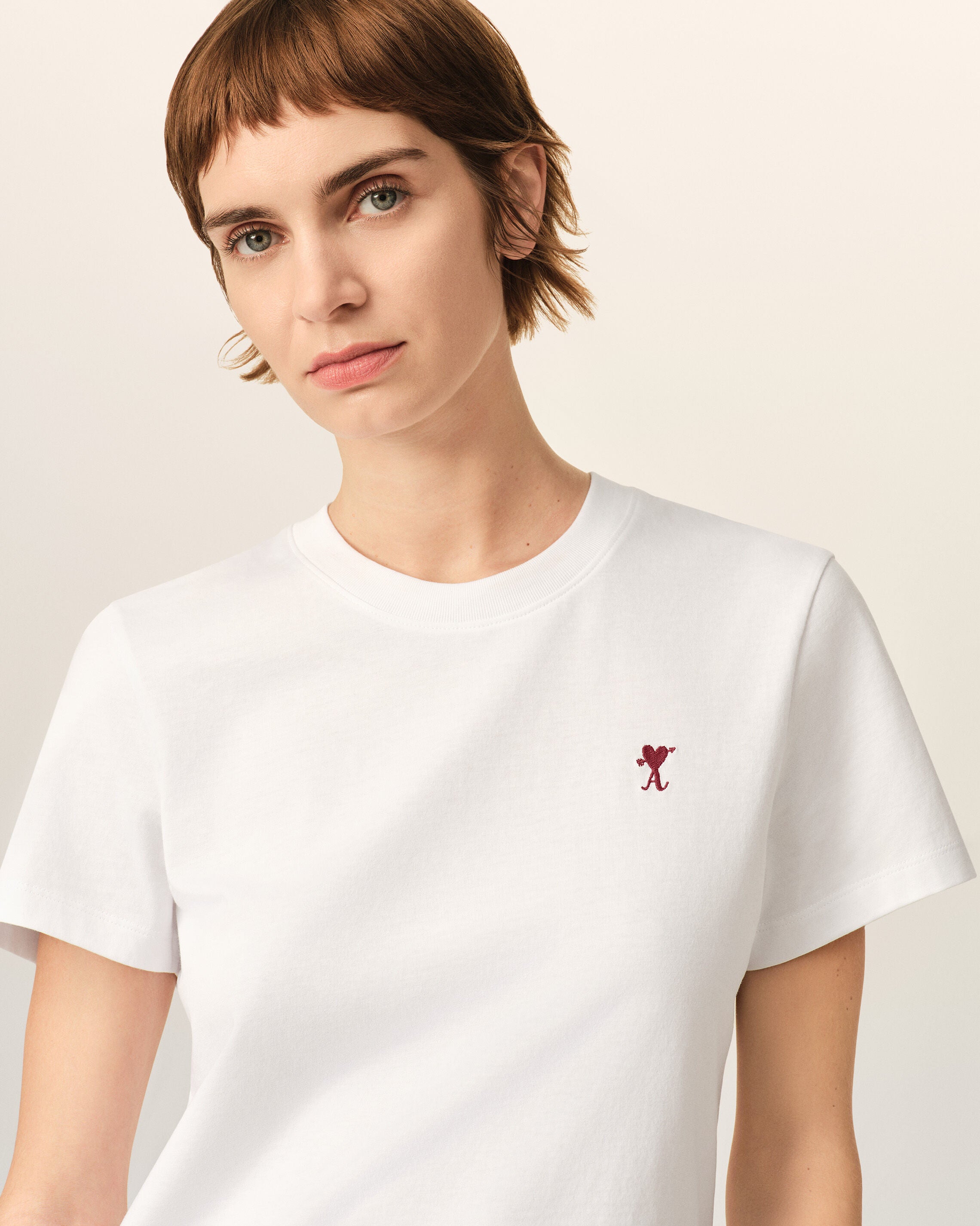 kana AMI PARIS Tシャツ レディース ホワイト ホワイト コットン Tシャツ Ami de Coeur アロー ホワイト | Ami Paris