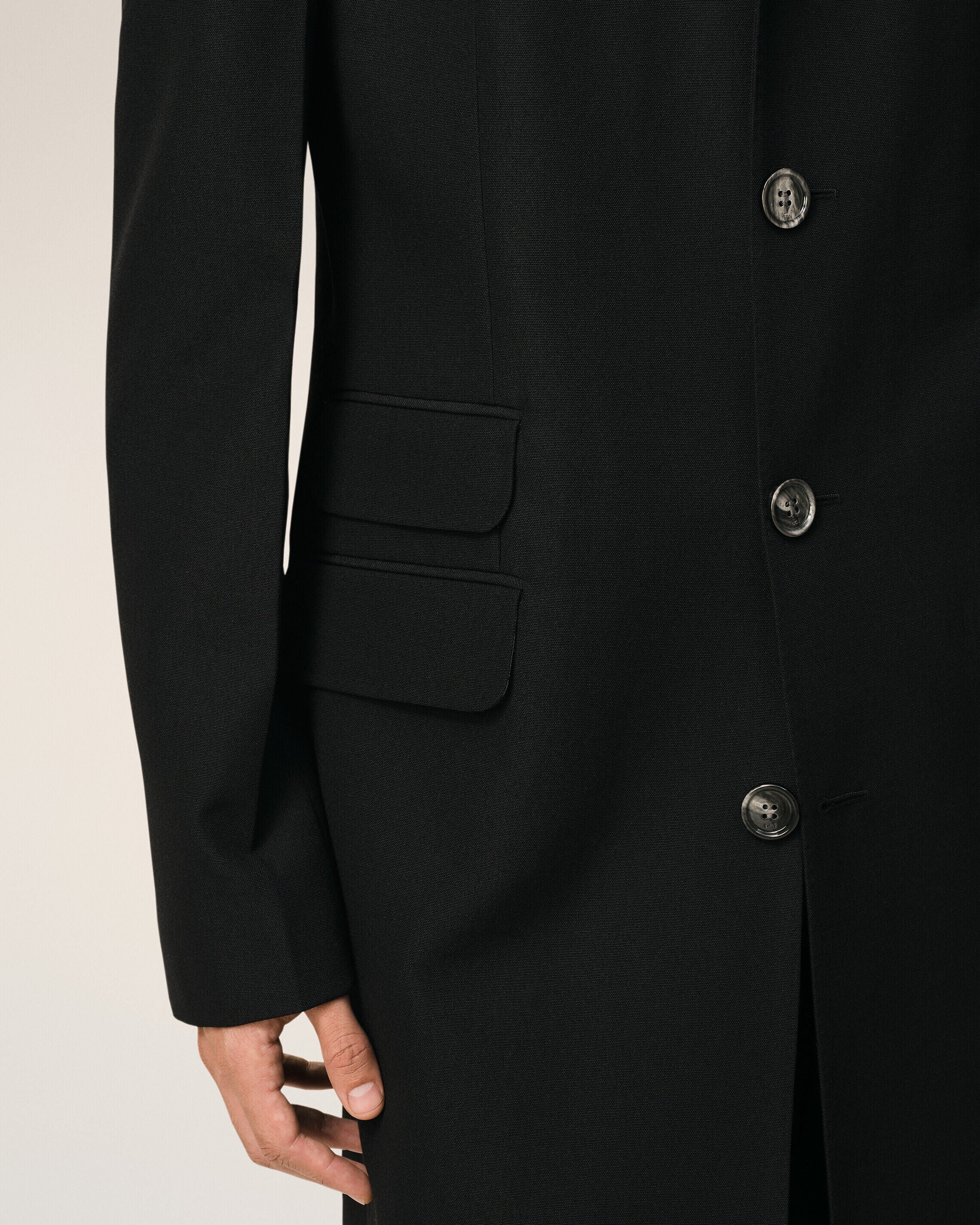 Blazer Long Noir Droit Simple Boutonnage en Laine Vierge - 4