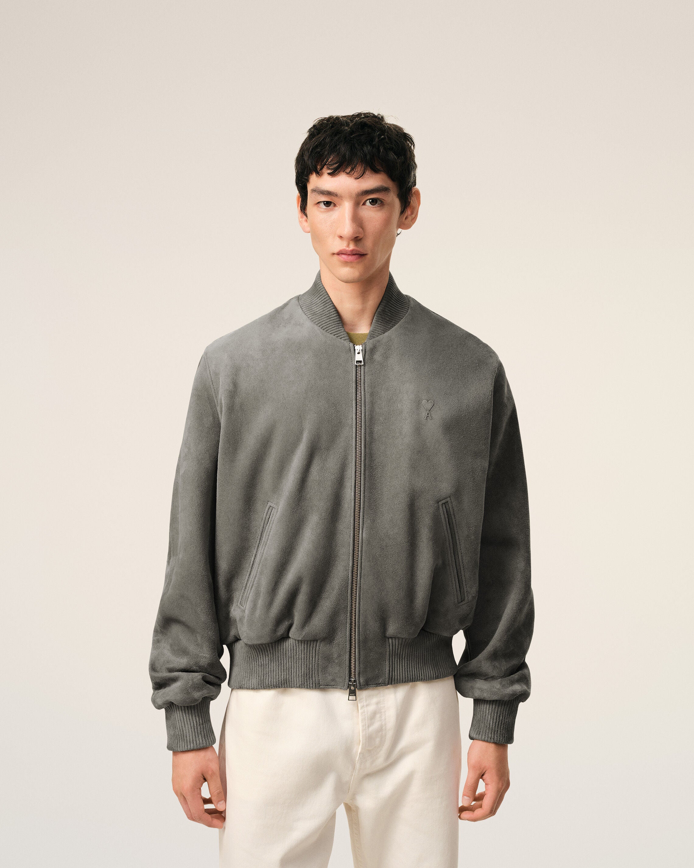 Graue Ami De Coeur Ziegenleder-Jacke mit Reißverschluss - 3