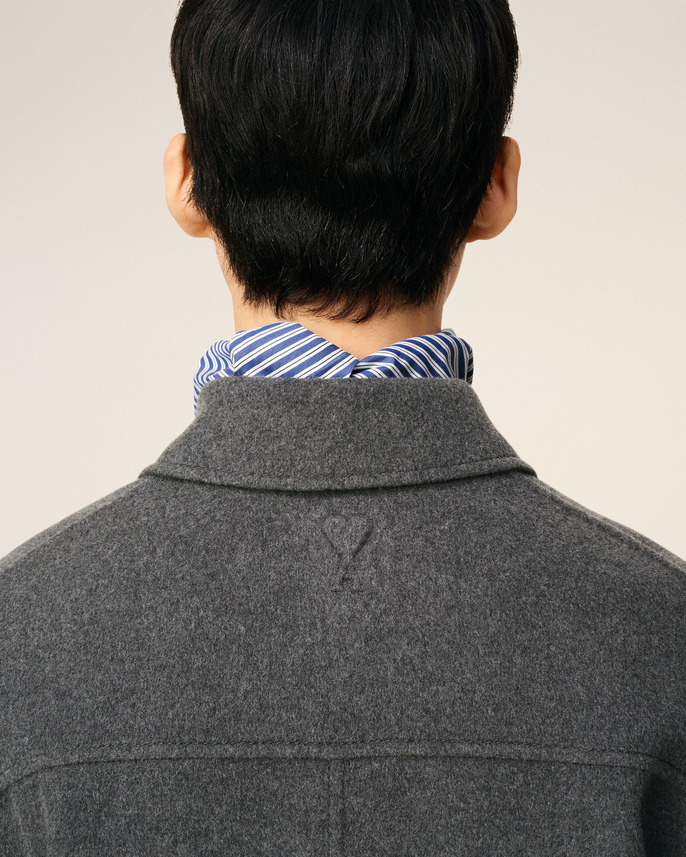 グレー ウール ボクシー ボタン ジャケット ヘザーグレー | AMI PARIS