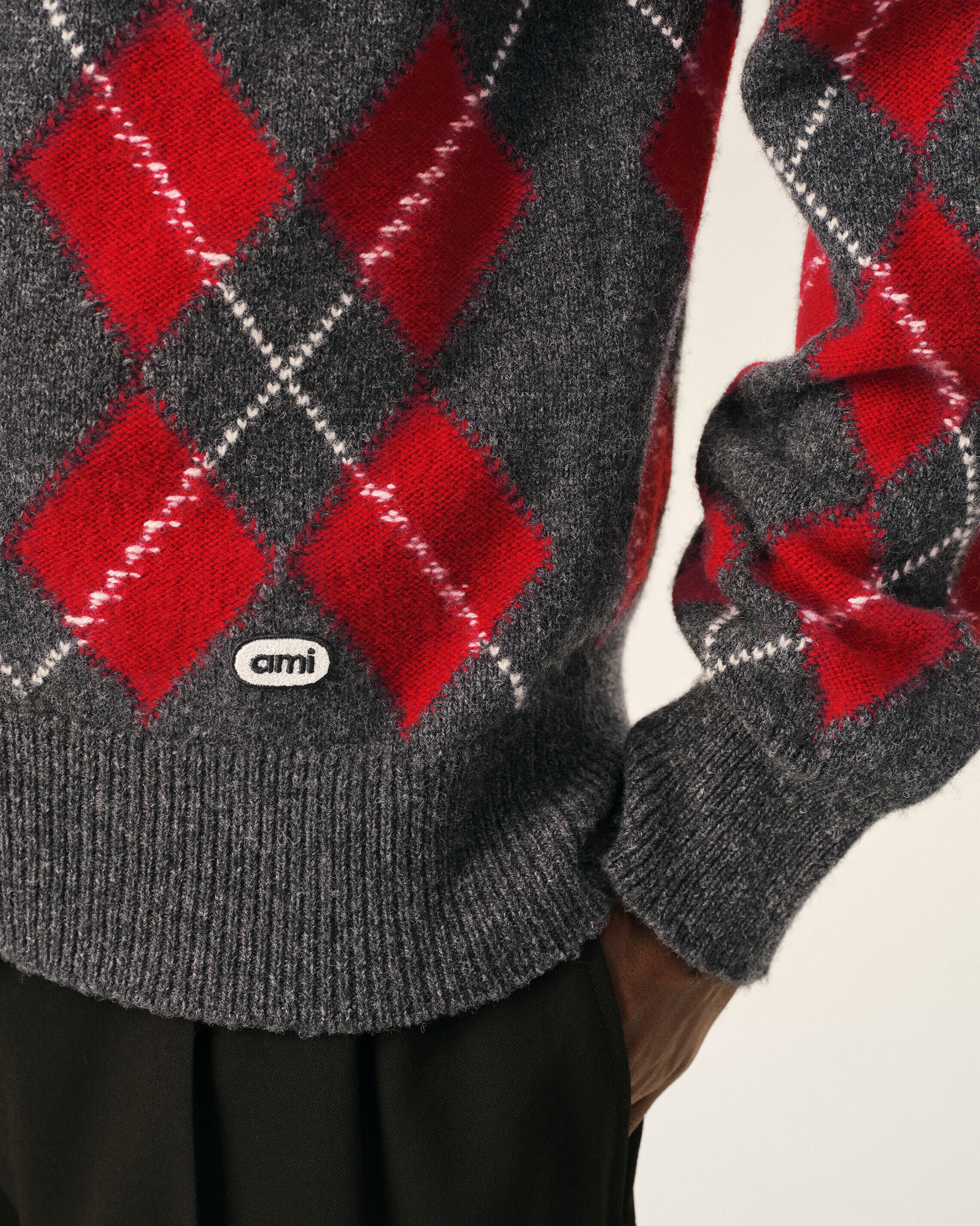 Grey wool cardigan in red argyle - 4