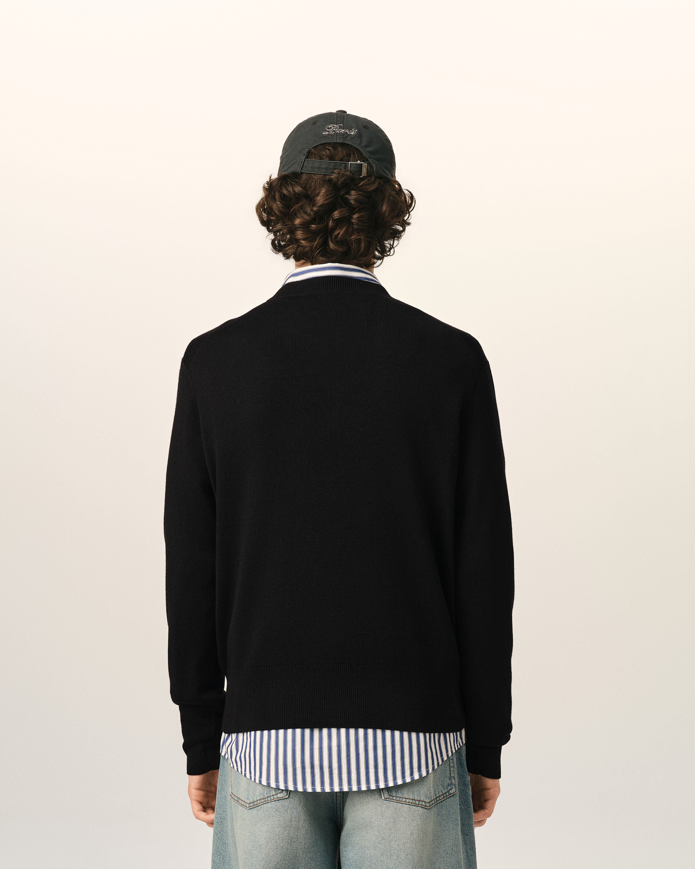 Black crewneck wool sweater with Ami de Coeur - 5