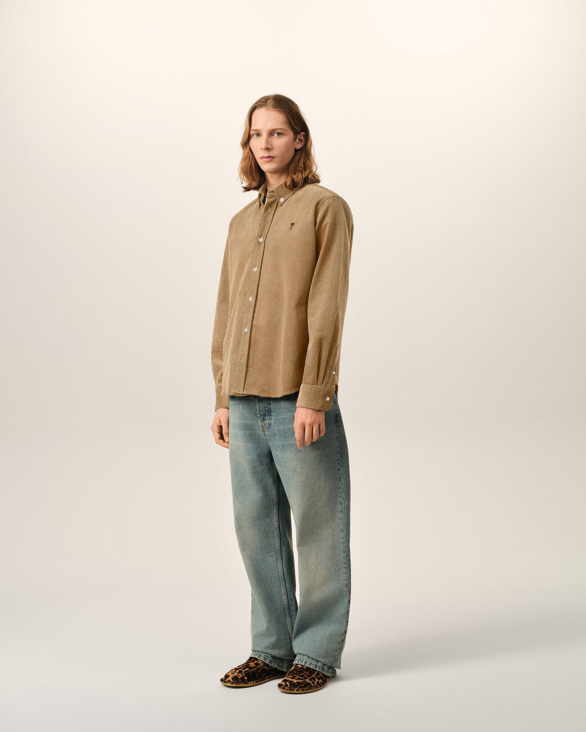 Beige corduroy shirt with Ami de Coeur - 5