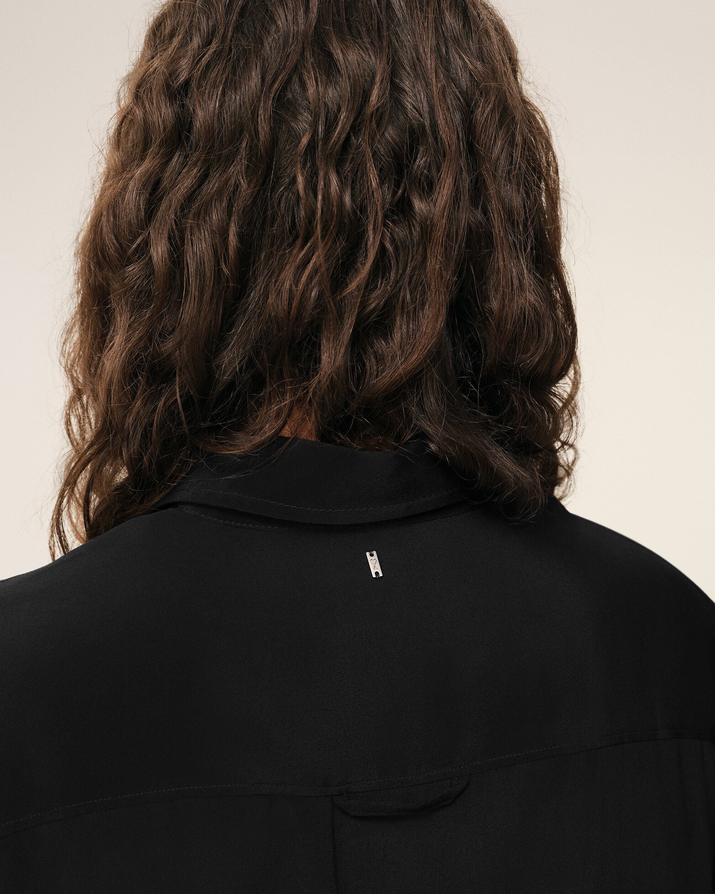 Black Blended Silk Sharp Collar Adjusted Shirt - 4