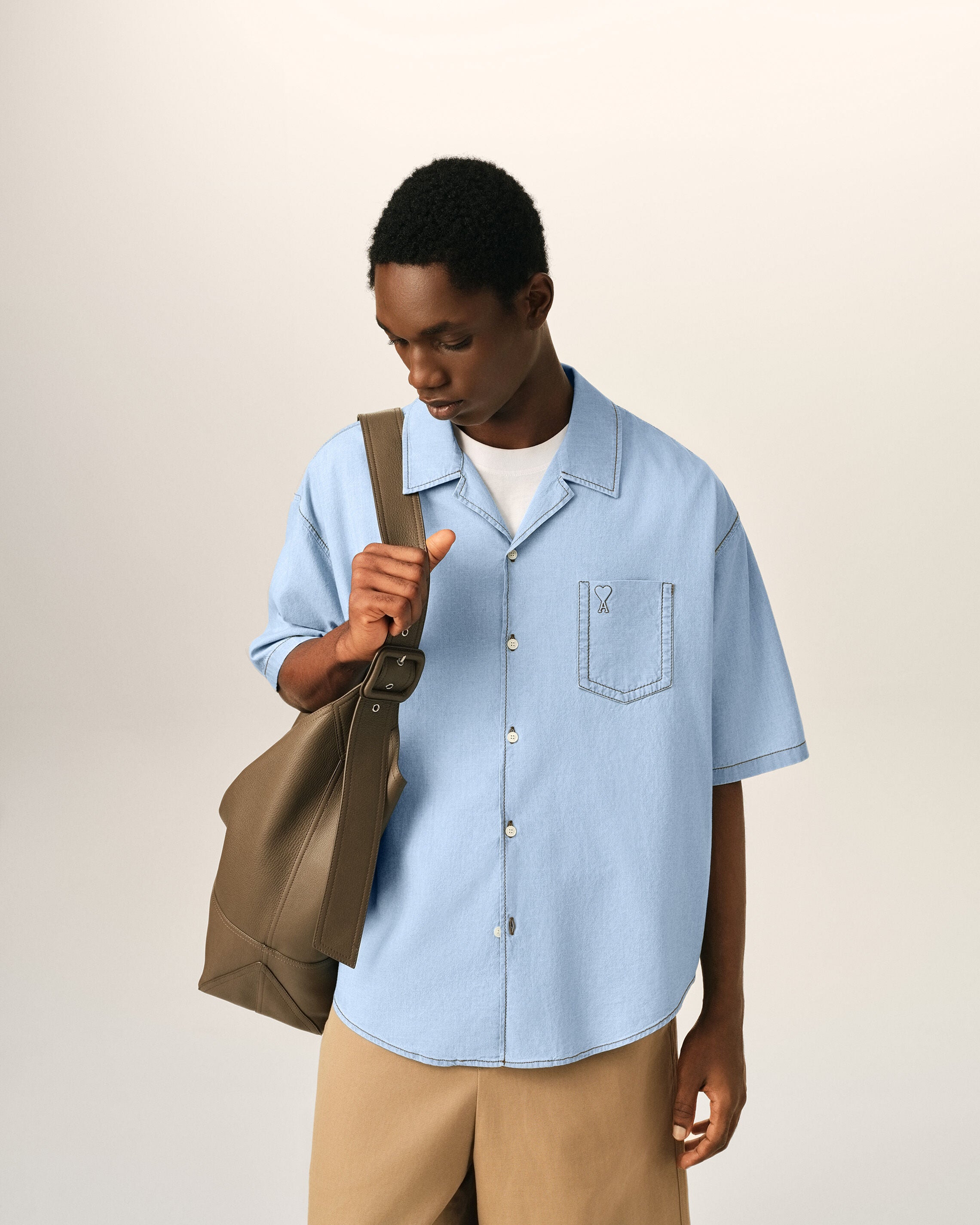 Blue boxy cotton short-sleeve shirt with Ami de Coeur - 2