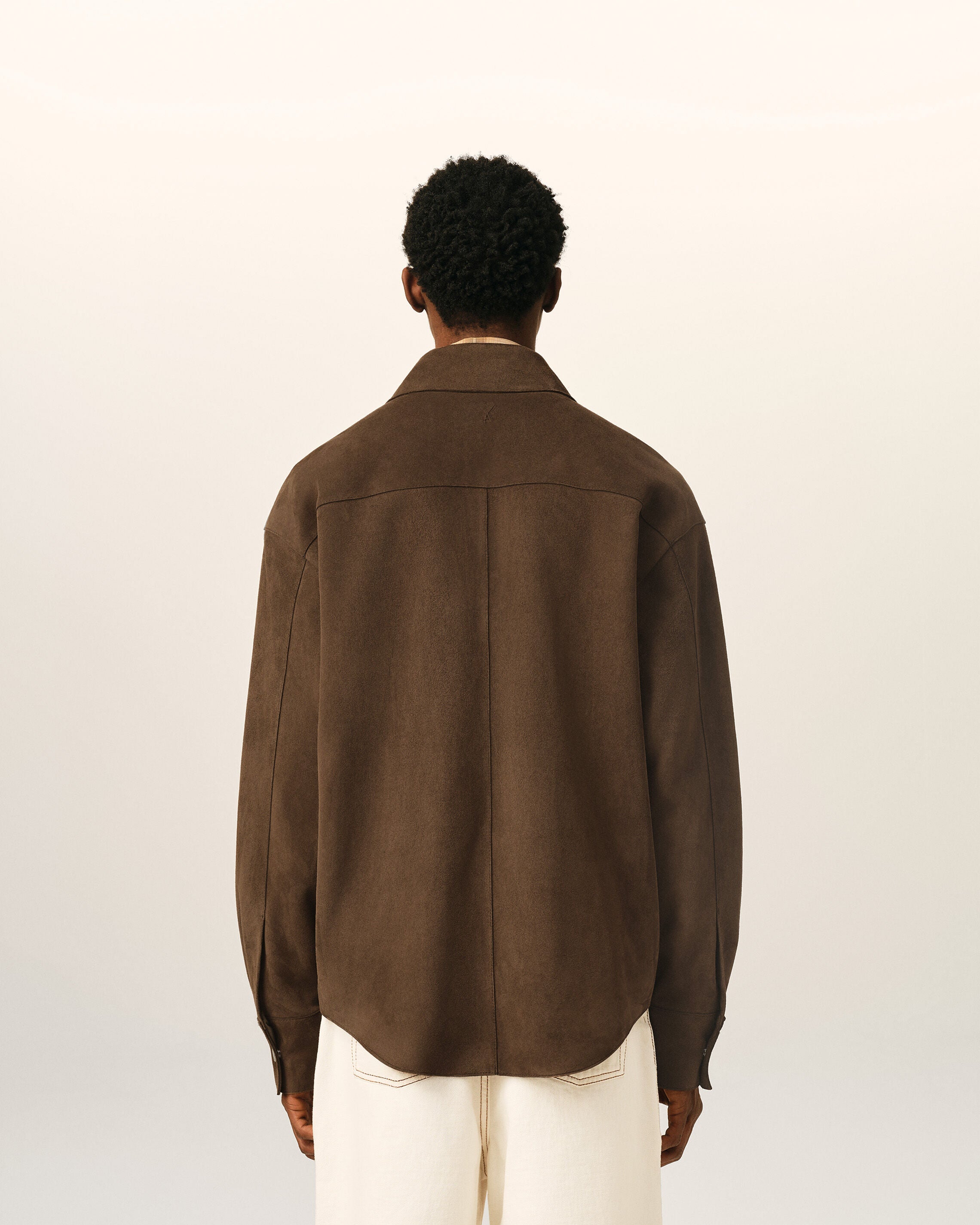 Sobrecamisa abotonada de cuero de cabra marrón - 5