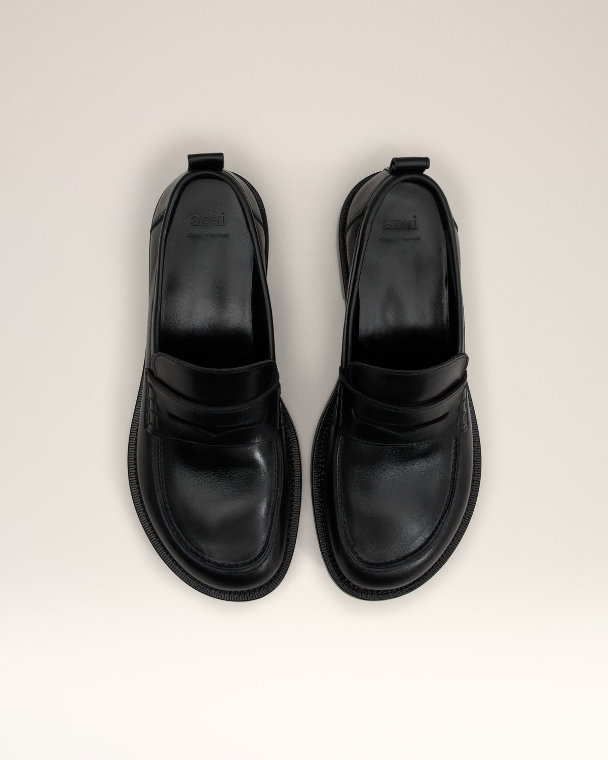 Moccassins Noirs A Bout Anatomique En Cuir - 5