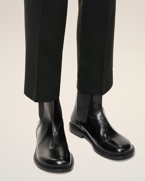 Black Leather Anatomical Toe Chelsea Boots - 2 - Ami Paris