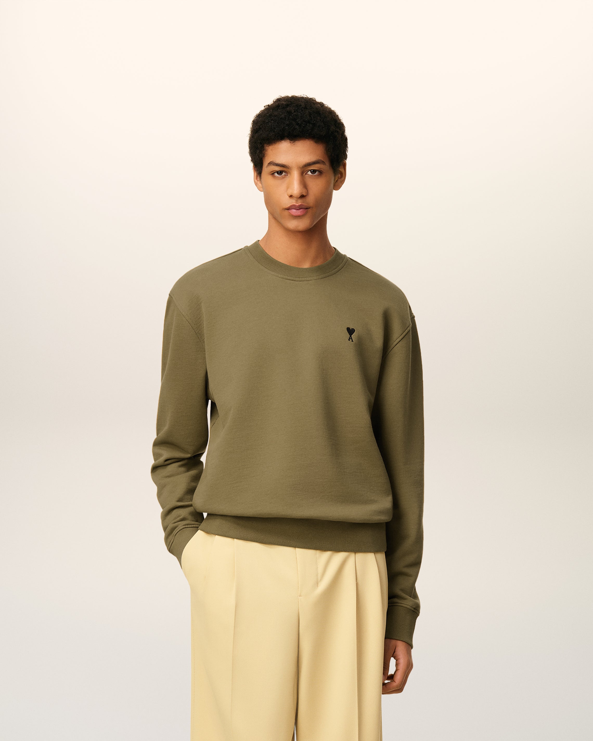 【美品】amiparis♡スウェットトレーナー　ミントグリーン アミパリ アミ パリス ハートロゴ 刺繍 スウェット パステル