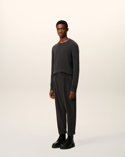Black Cotton Carrot Oversized Trousers - 6 - Ami Paris