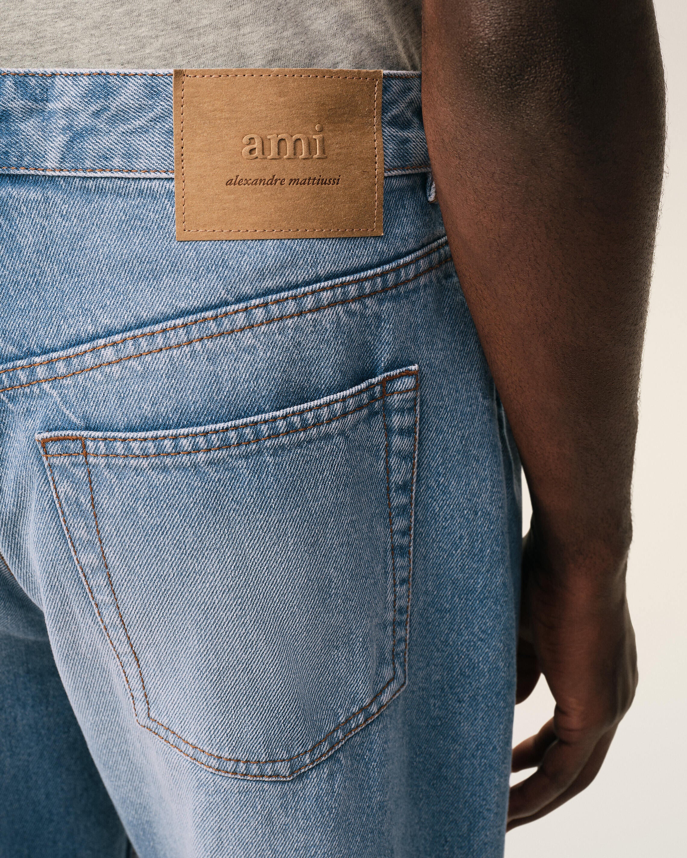 ブルー コットン ラージフィット ジーンズ ユーズドブルー | AMI PARIS