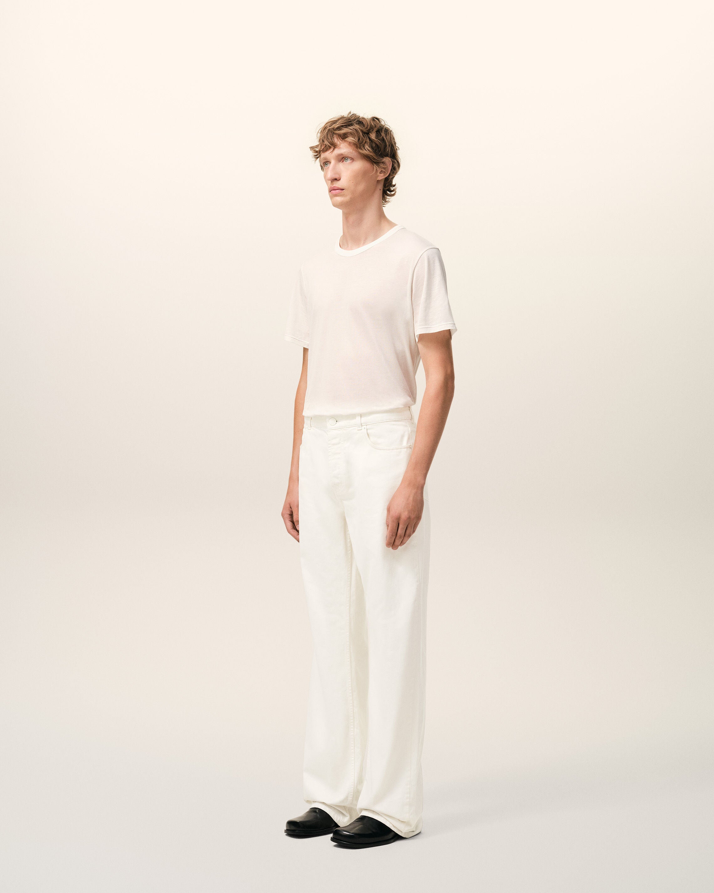 Weiße Baumwolljeans mit großzügiger Passform - 6