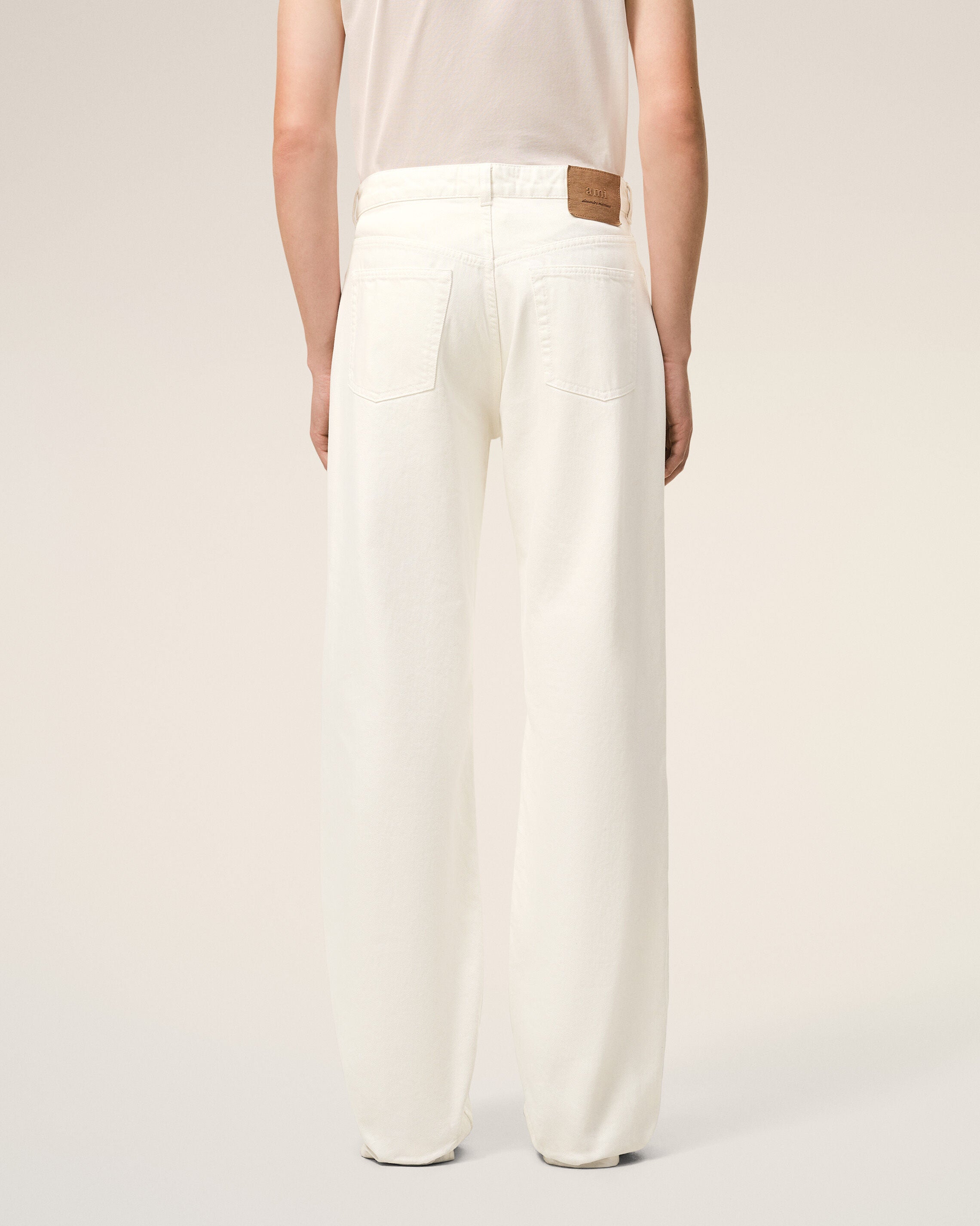 Weiße Baumwolljeans mit großzügiger Passform - 4