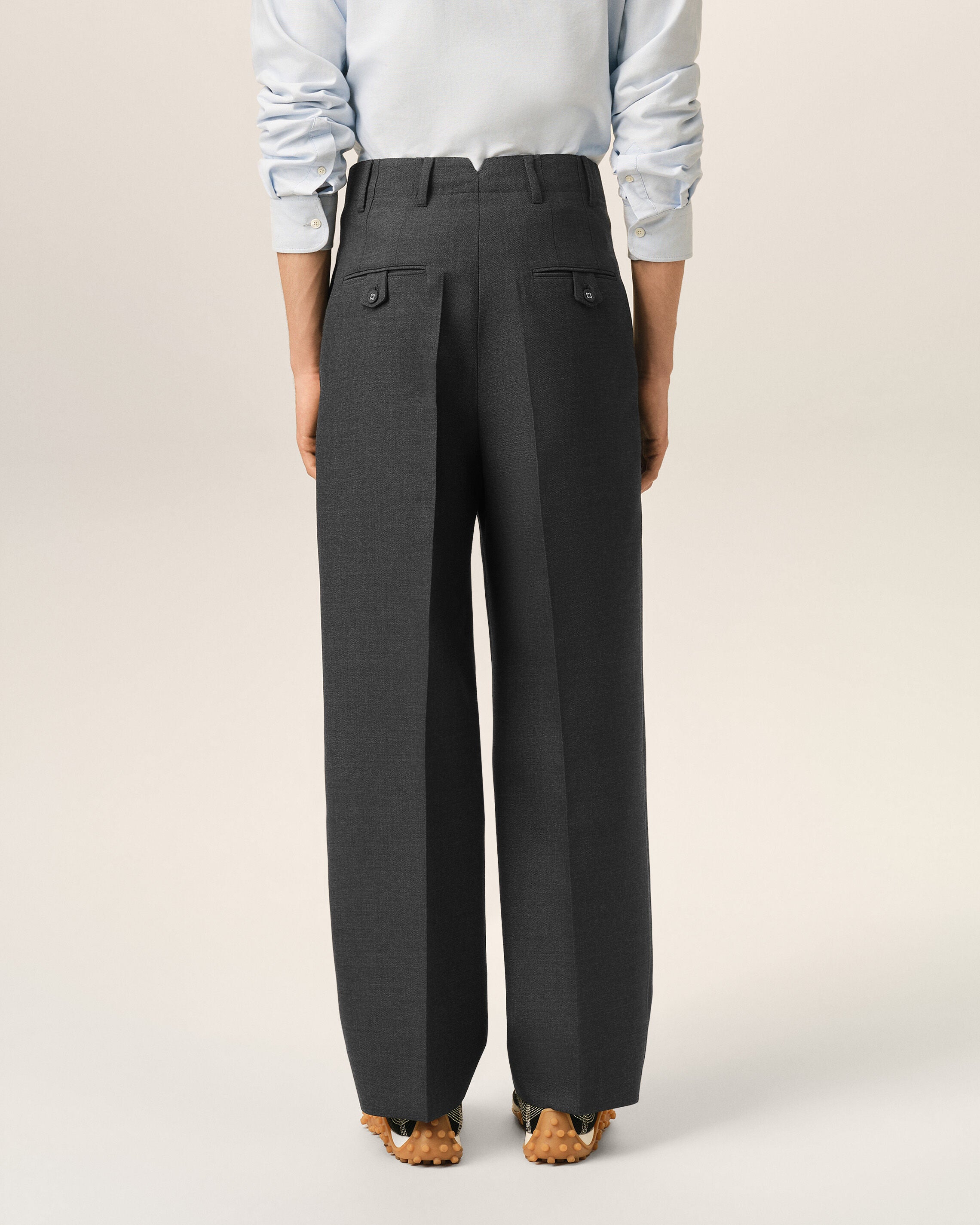 Graue High-Waist-Hose im Carrot-Fit aus Wolle - 4