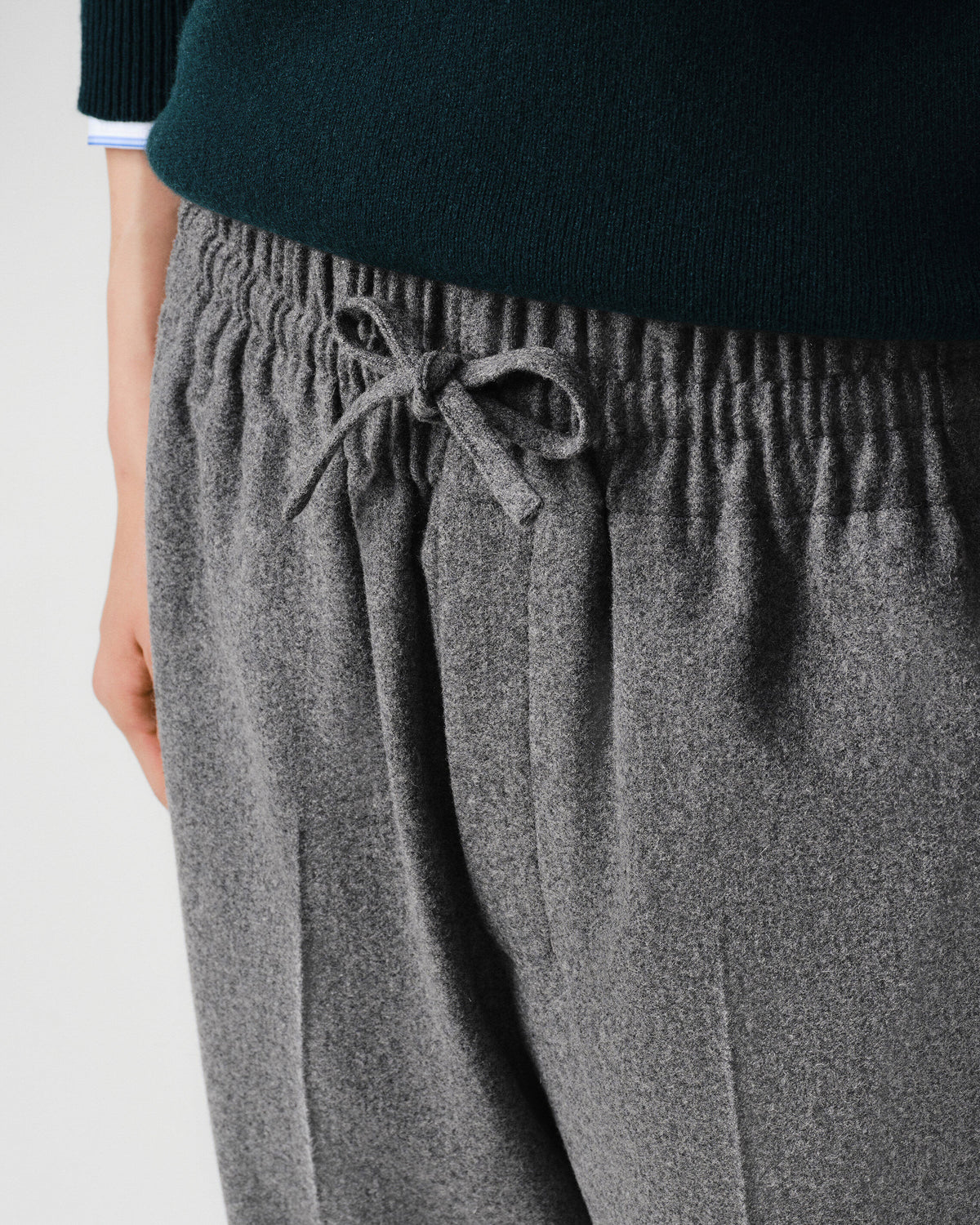 Pantalón de lana gris con cintura elástica - 5