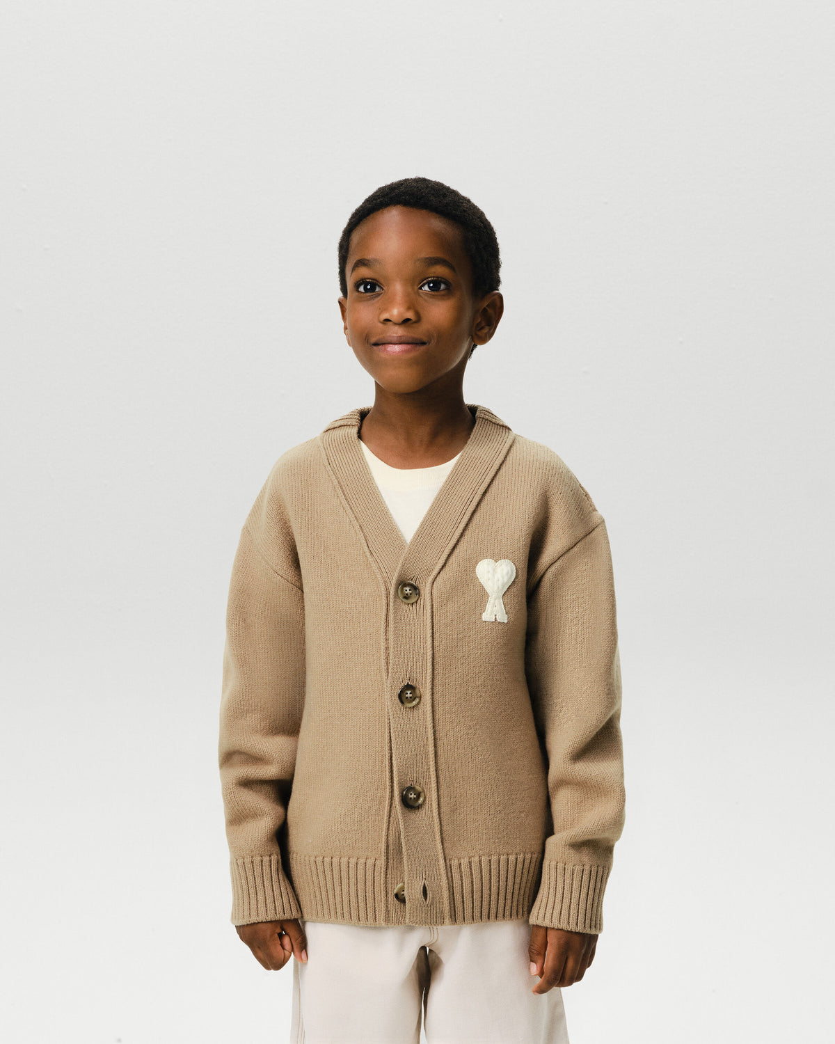 Beige wool cardigan with Ami de Coeur patch - 2