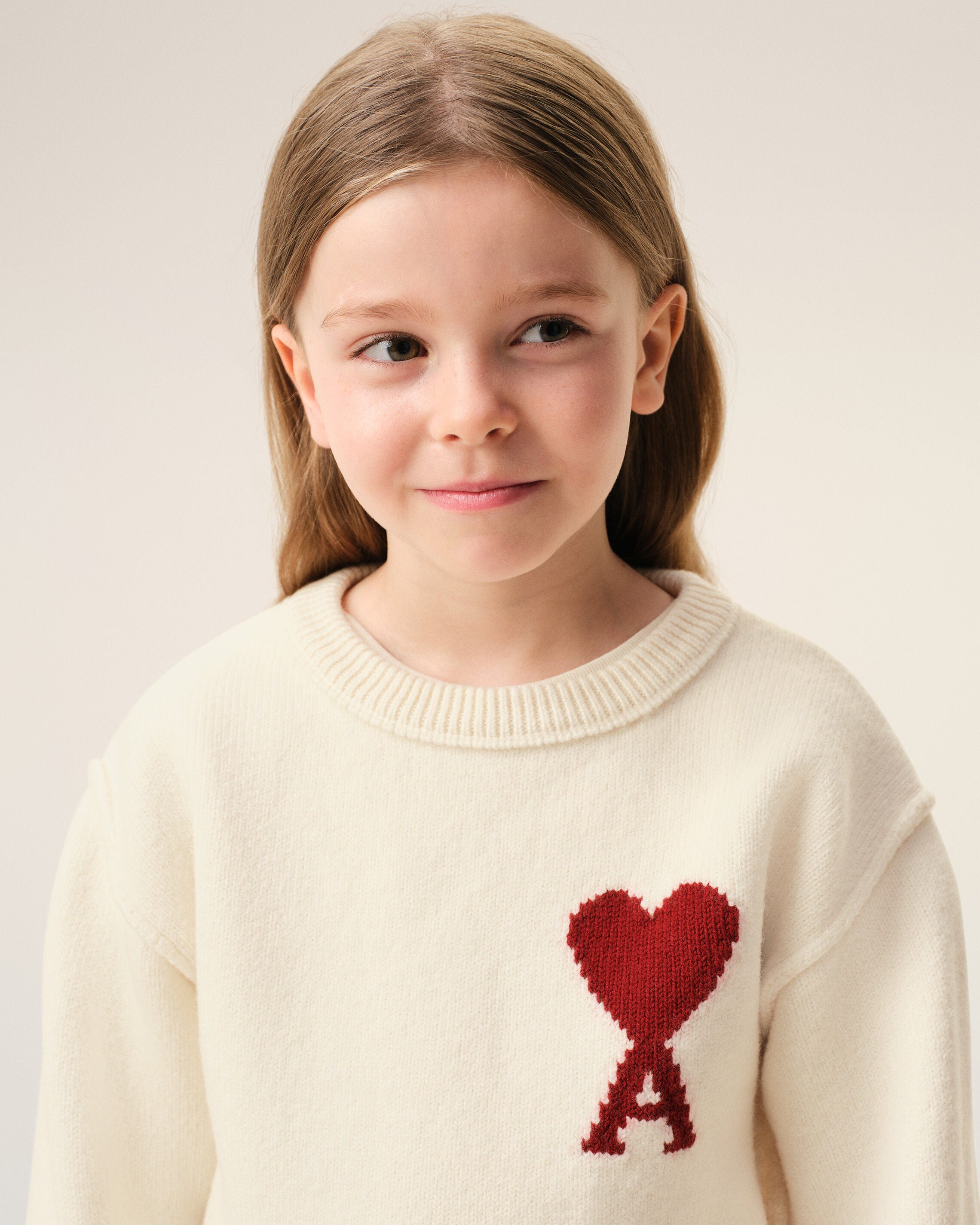 OFF WHITE/ RED White Wool Ami De Coeur Crewneck Sweater | AMI PARIS