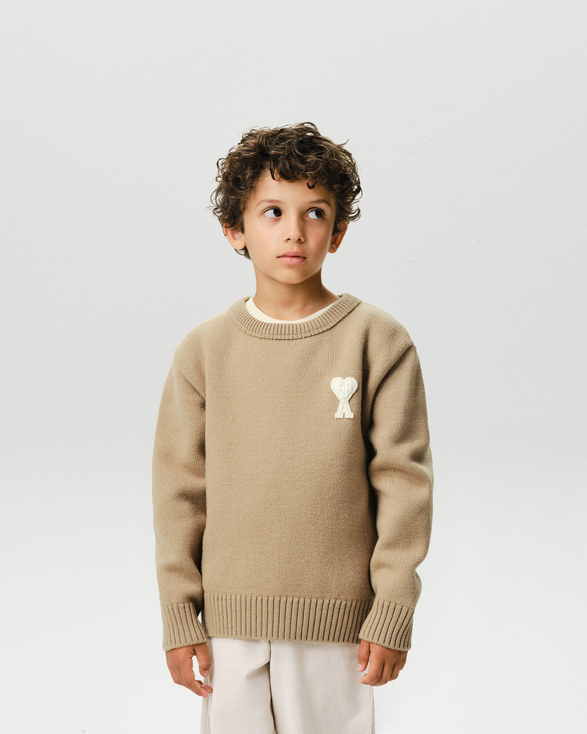 Beige wool sweater with Ami de Coeur patch - 2