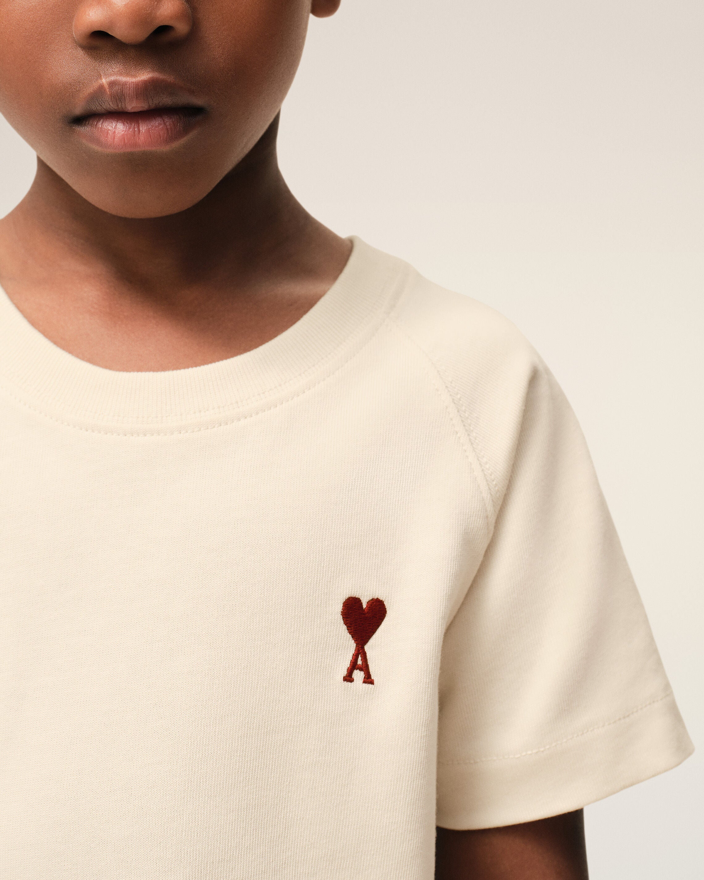 ホワイト コットン Ami De Coeur Tシャツ アイボリー | AMI PARIS