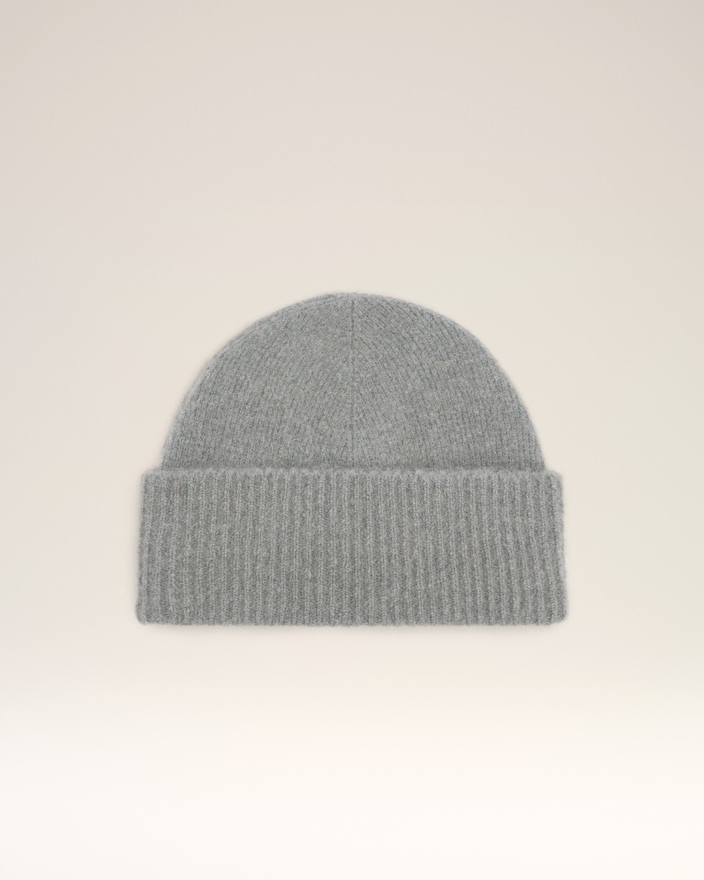 グレー アルパカ ストライプ Ami De Coeur ビーニー グレー/オフ グレー アルパカ ストライプ Ami De Coeur ビーニー グレー/オフ