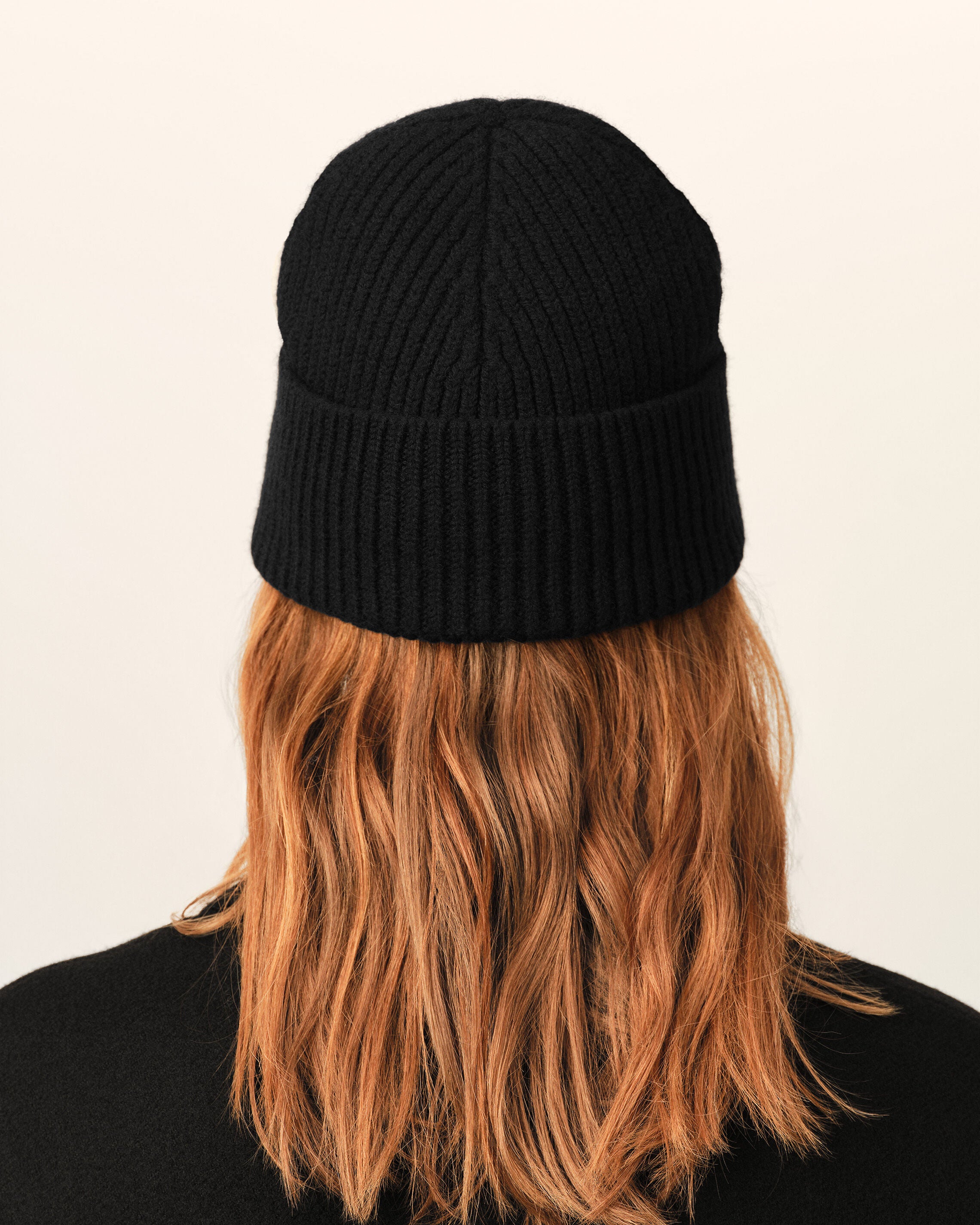 Gorro Ami de Cœur de lana negro - 12