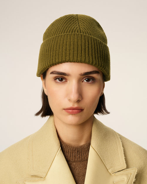 Ami de Coeur Mütze aus Alpakawolle in Khaki - 4 - Ami Paris