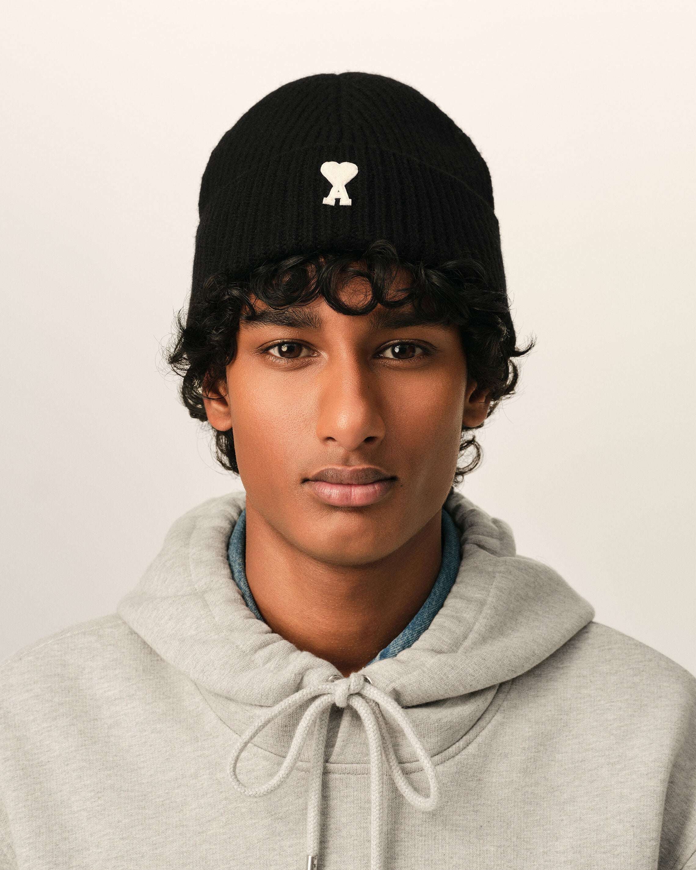 Gorro Ami de Cœur de lana negro - 2