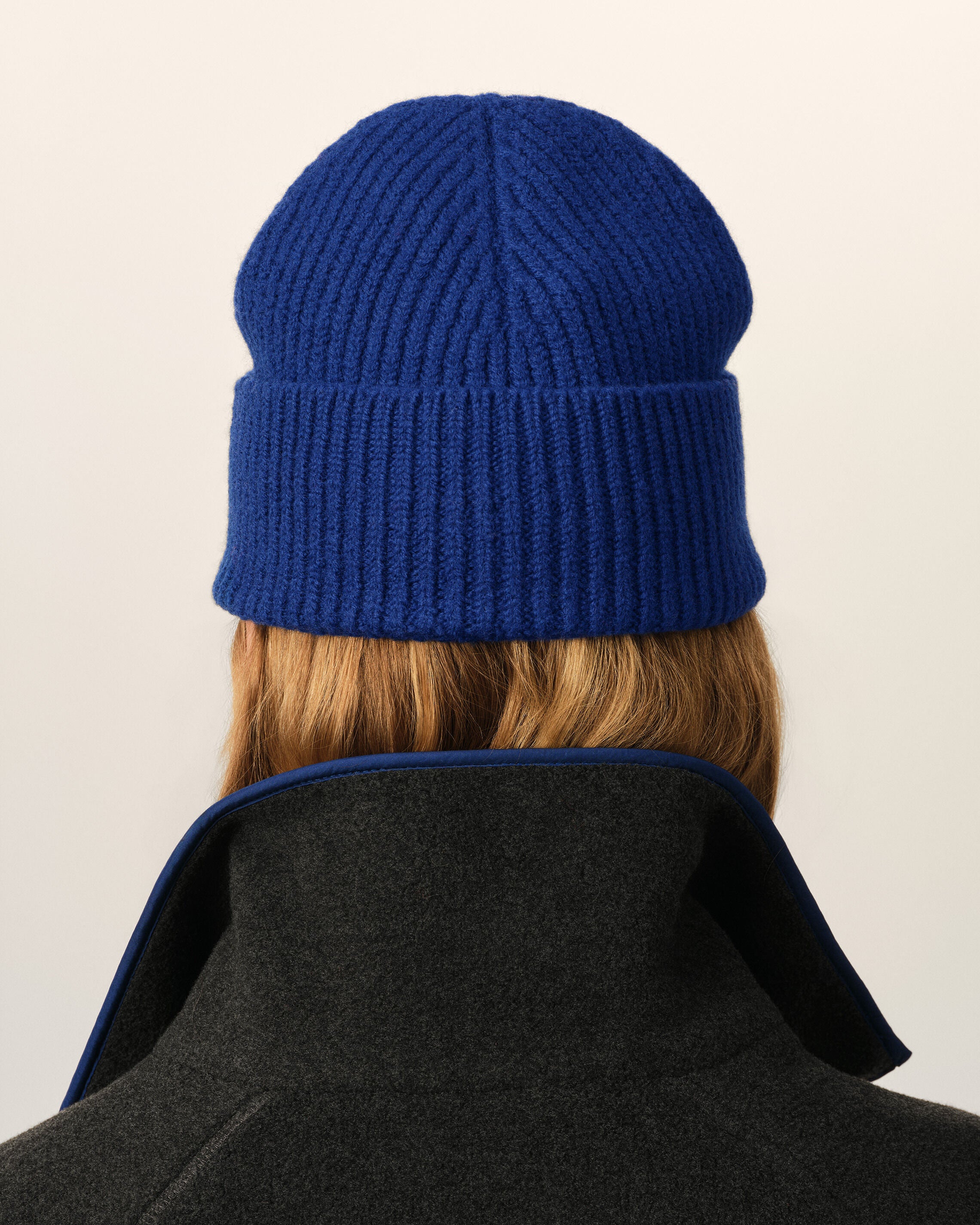 Bonnet bleu en laine Ami de Coeur - 12