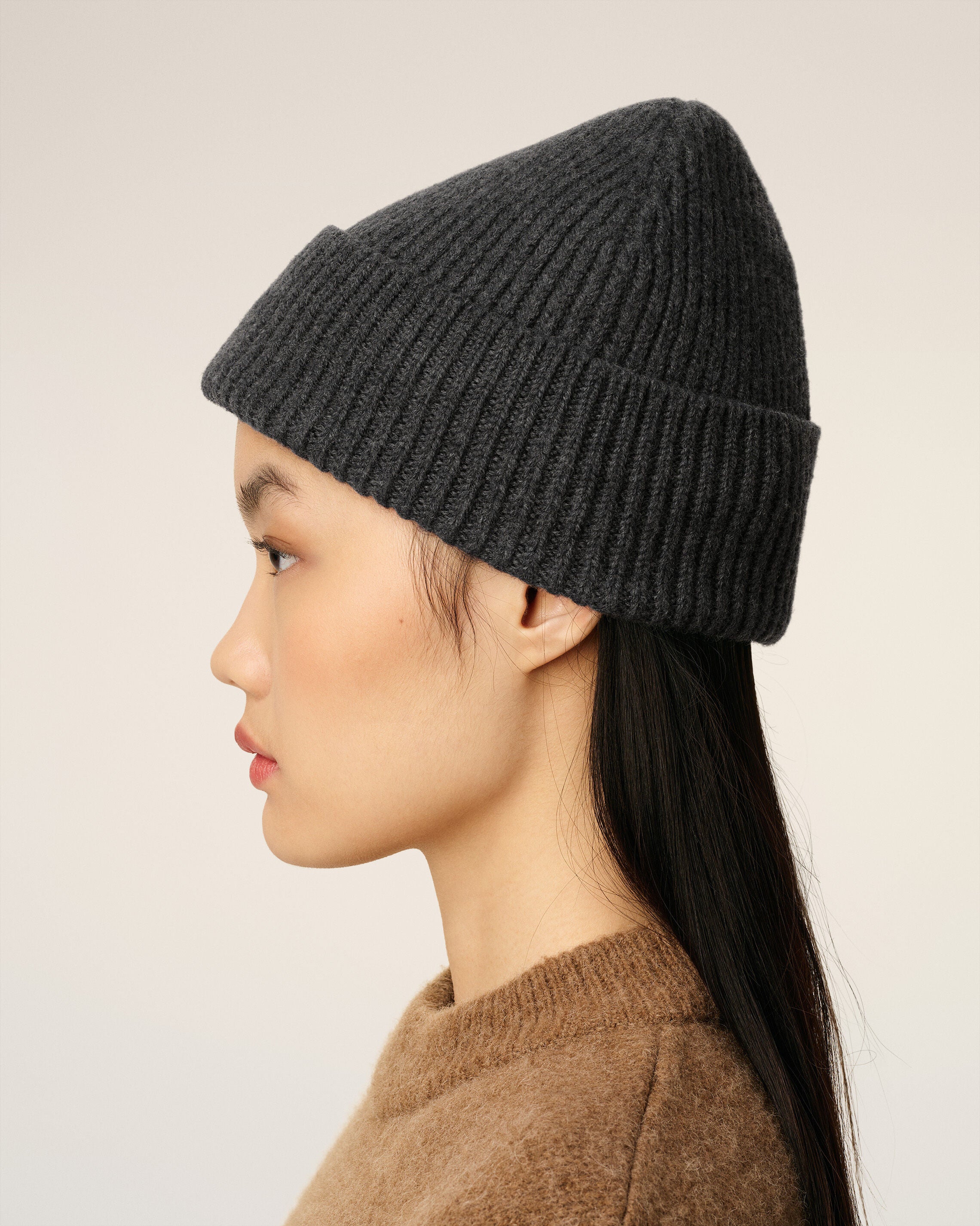 Grey Wool Ami De Coeur Beanie - 11