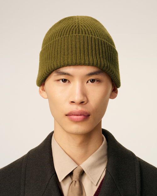 Ami de Coeur Mütze aus Alpakawolle in Khaki - 2 - Ami Paris