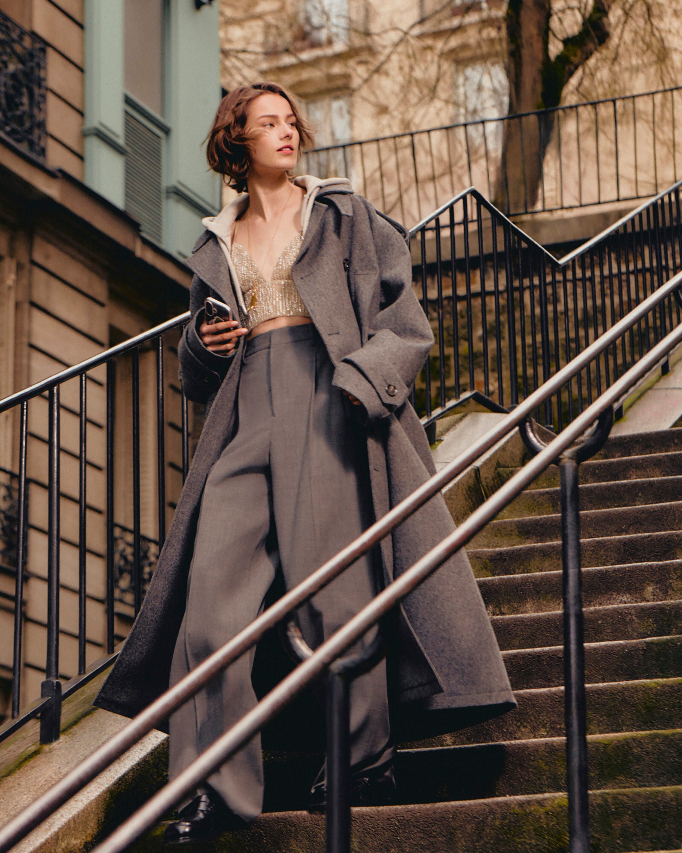 Trenchcoat aus grauer Wolle - 14