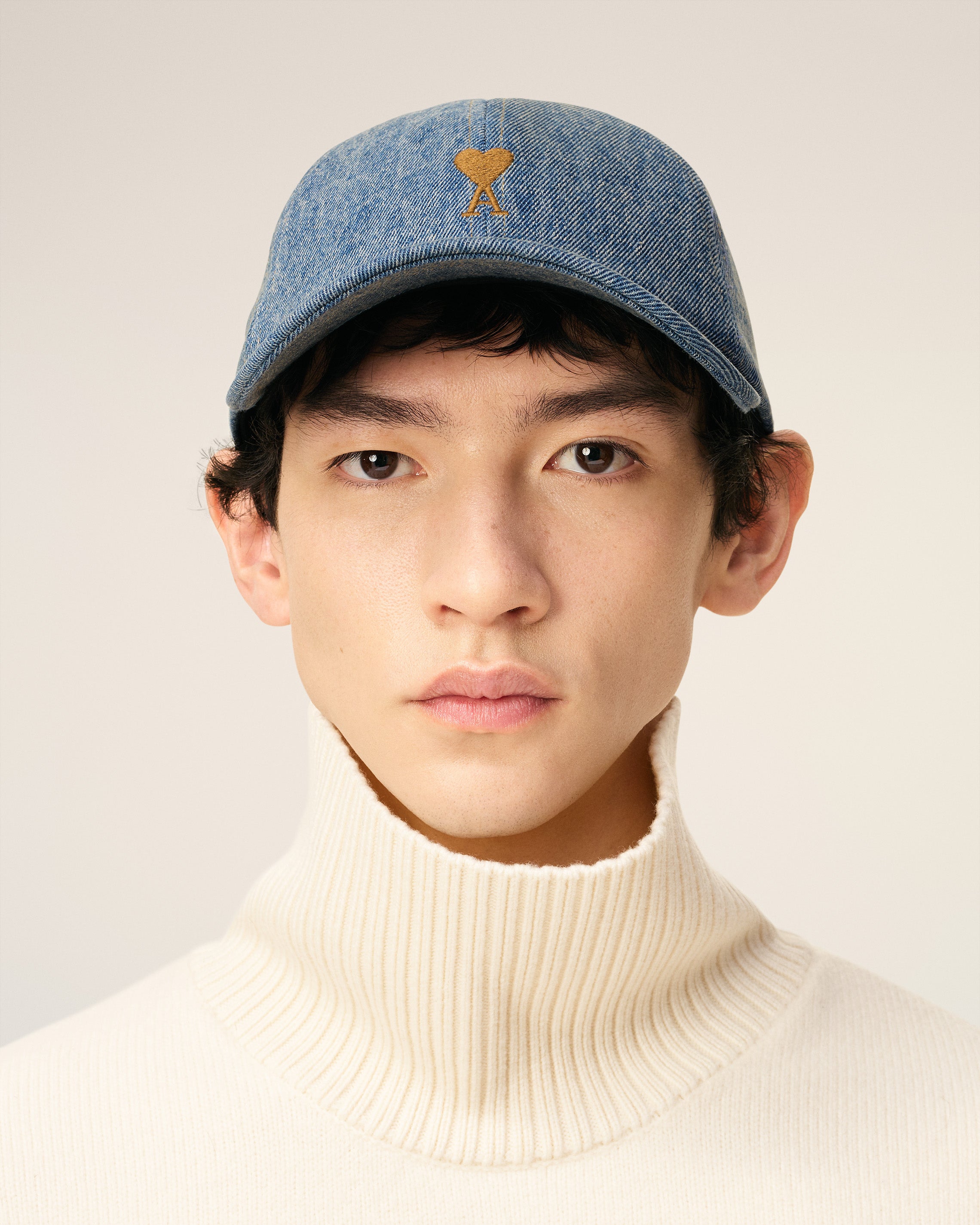 【AMI PARIS】AMI DE COEUR エンブロイダリー キャップ ブルー コットン Ami De Coeur エンブロイダリー キャップ ユーズド