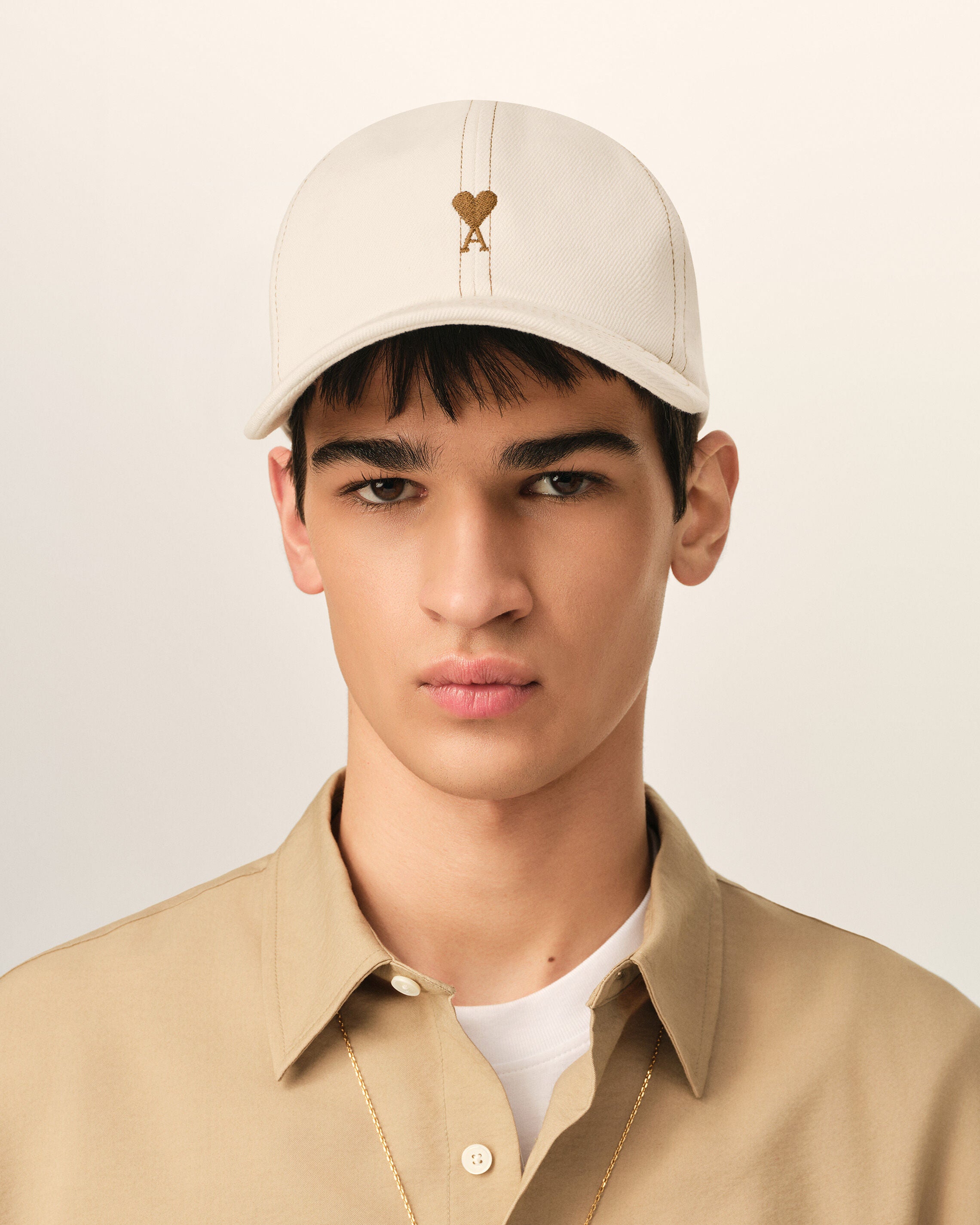 White cotton cap with Ami de Coeur - 2