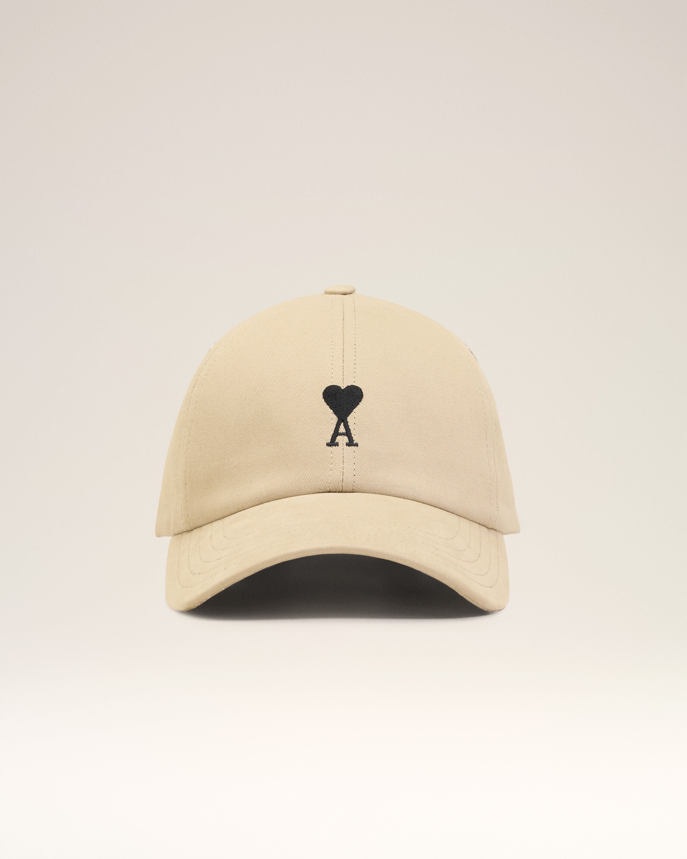 PARIS de Coeur エンブロイダリー キャップ ホワイト AMI PARIS アミ de Coeur エンブロイダリー キャップ ホワイト AMI