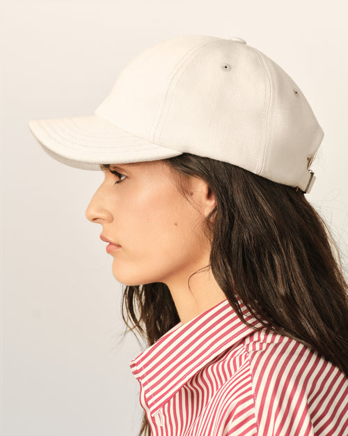 White cotton cap with Ami de Coeur arrow - Woman - 11 - AMI Paris - Ami Paris