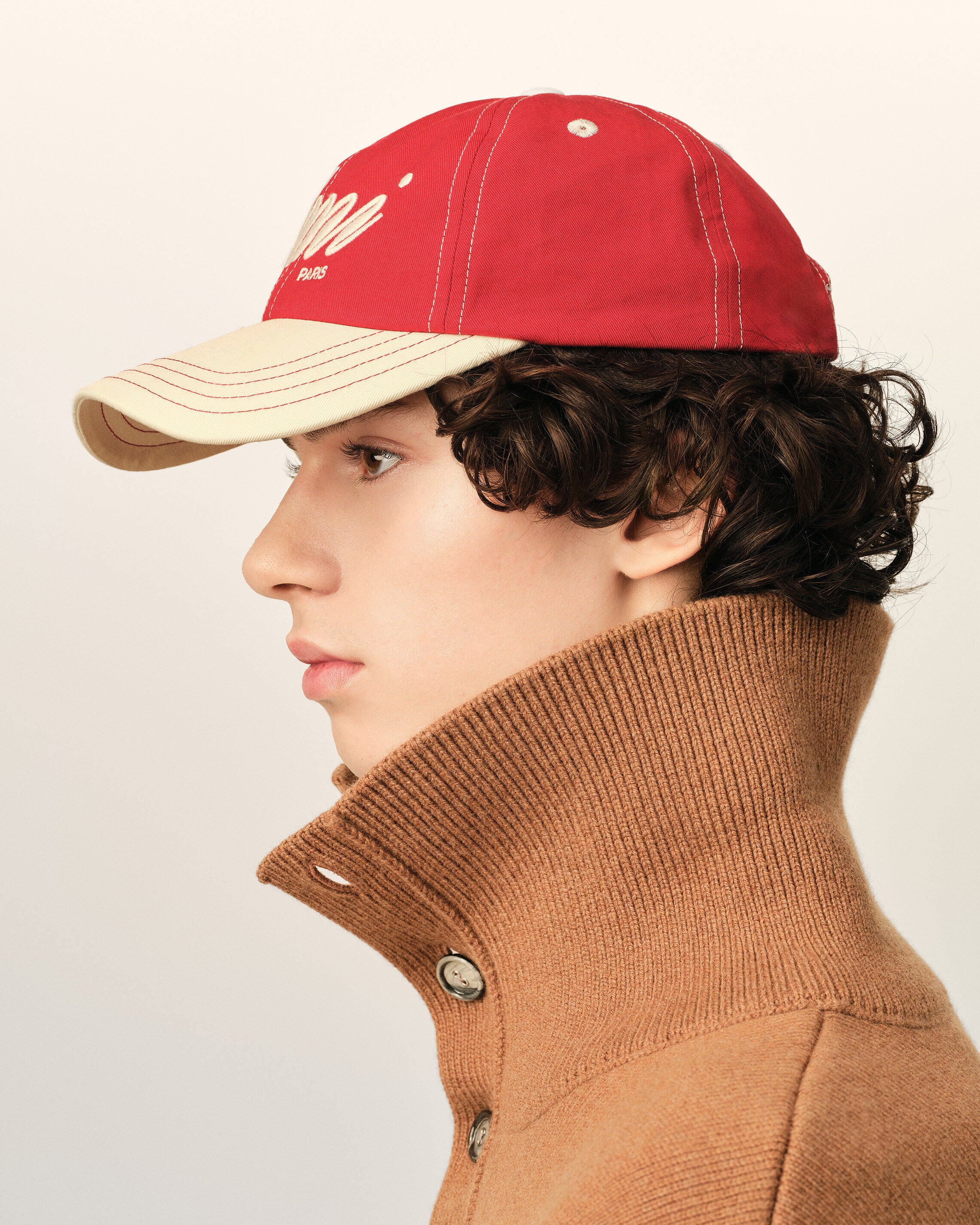 Gorra de algodón roja y blanca con bordado Ami Paris - 5
