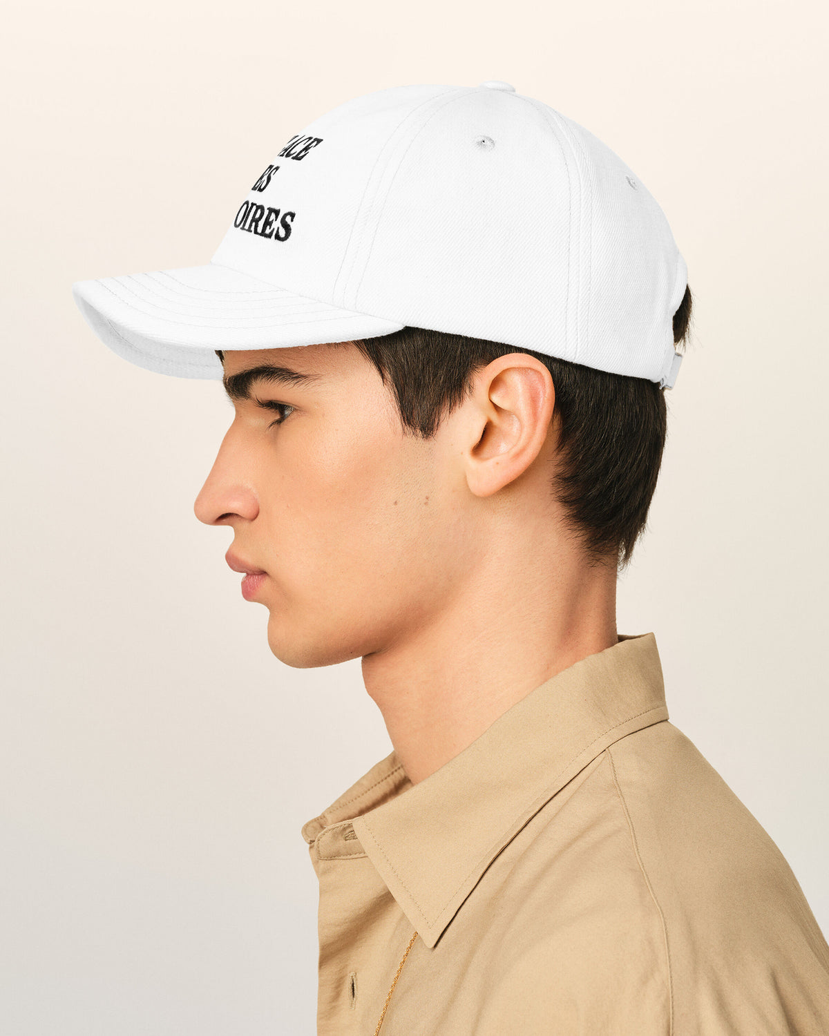 Casquette blanche en coton imprimé "Place des Victoires" - 5