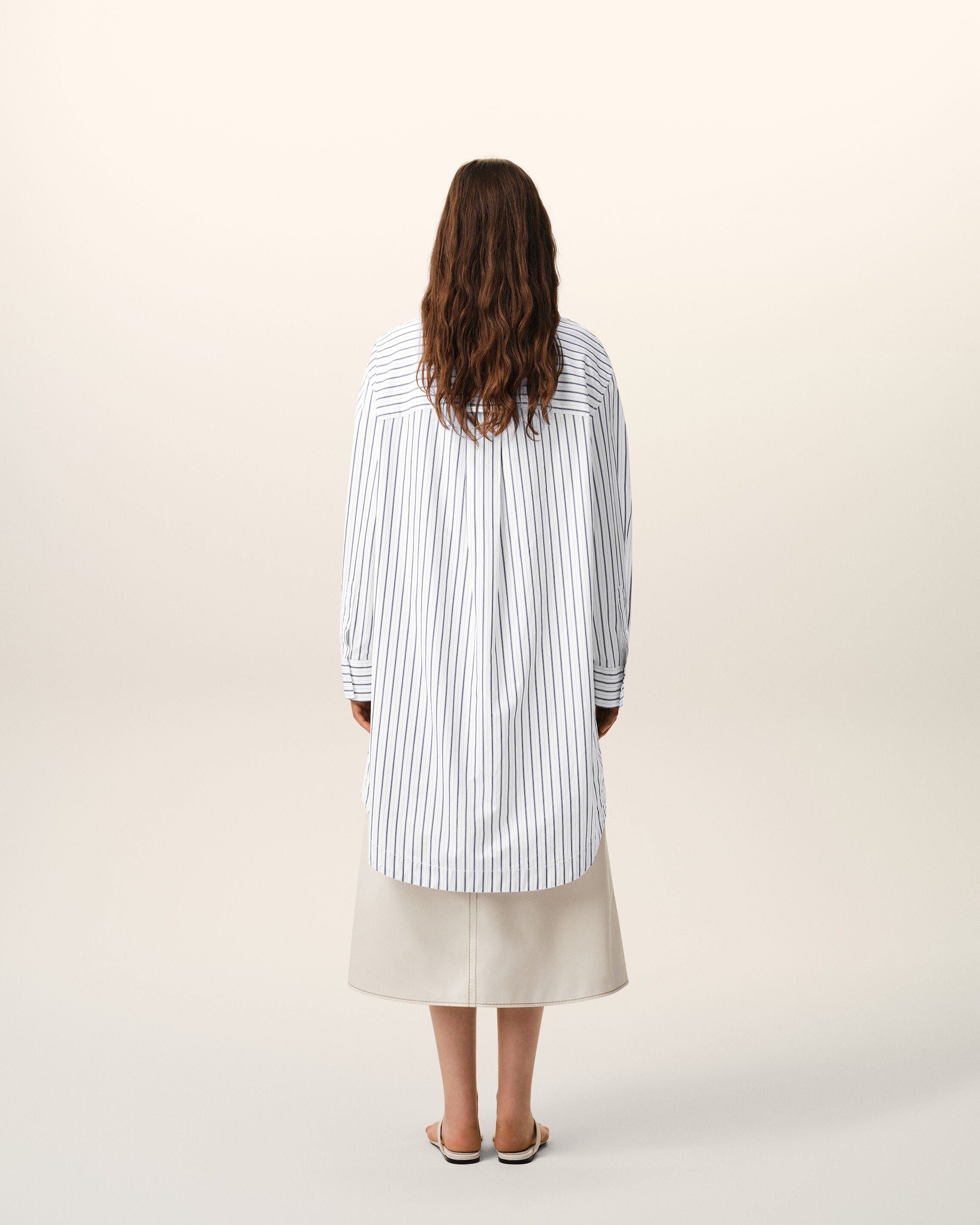 White Striped Cotton Ami De Coeur Wide Shirt Dress - 11