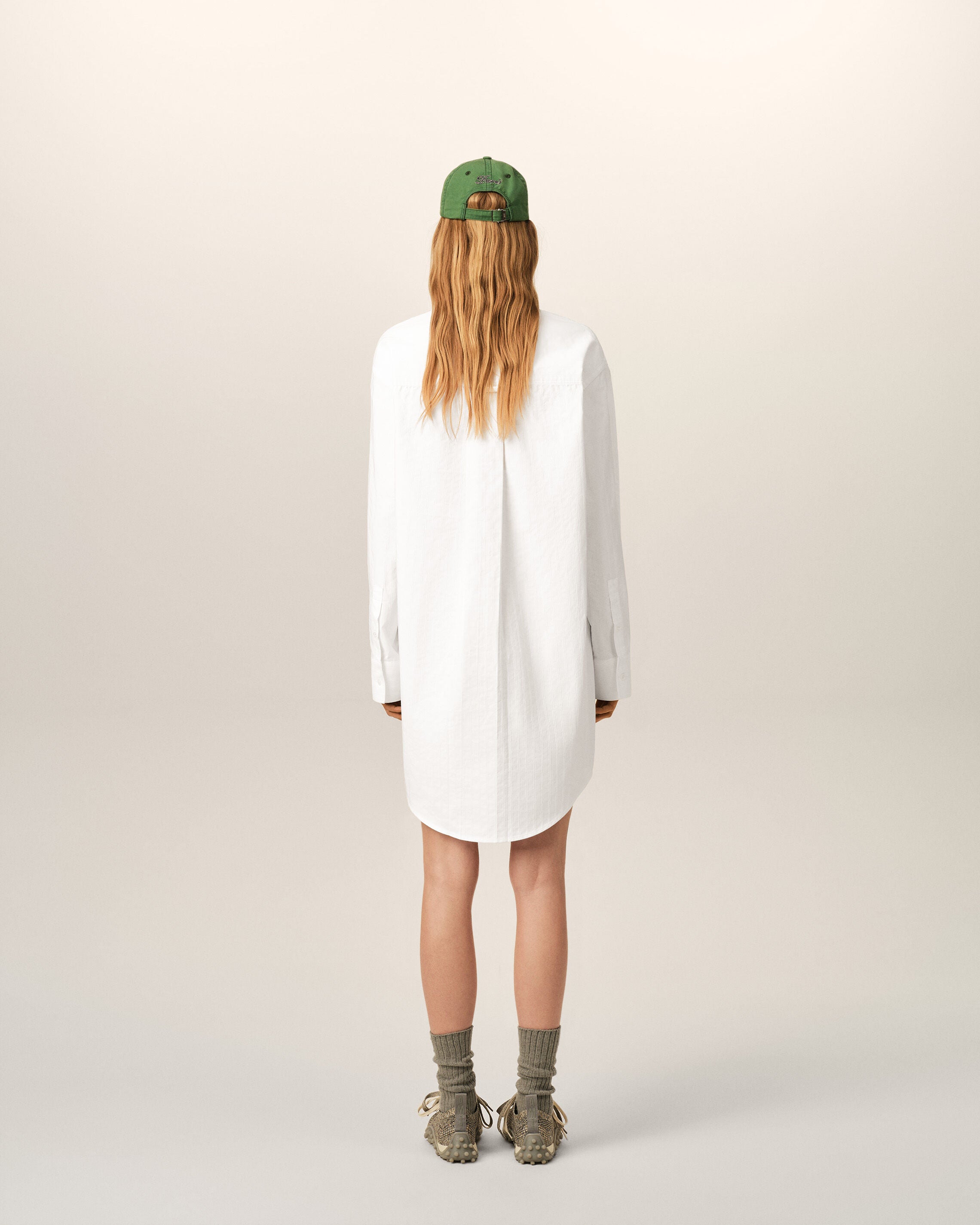 Vestido túnica blanco de algodón con cuello mao - 11