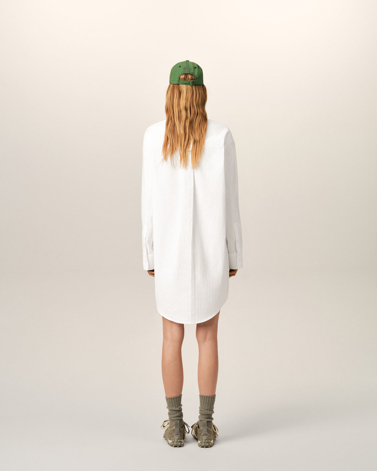 Vestido túnica blanco de algodón con cuello mao - 11