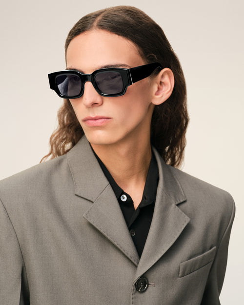 Lunettes De Soleil 75001 Noires - 1 - Ami Paris