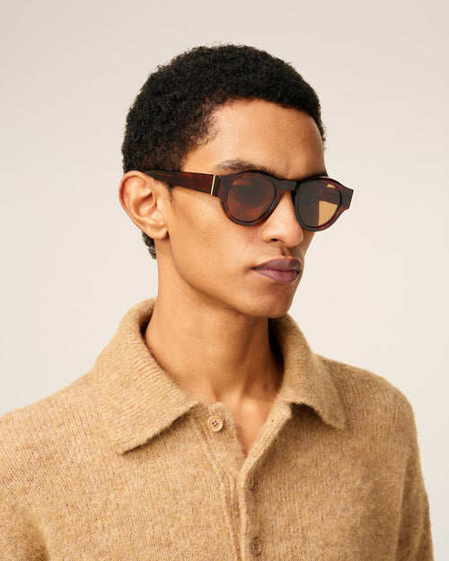 75002 Sonnenbrille aus braunem Acetat - 2 - Ami Paris