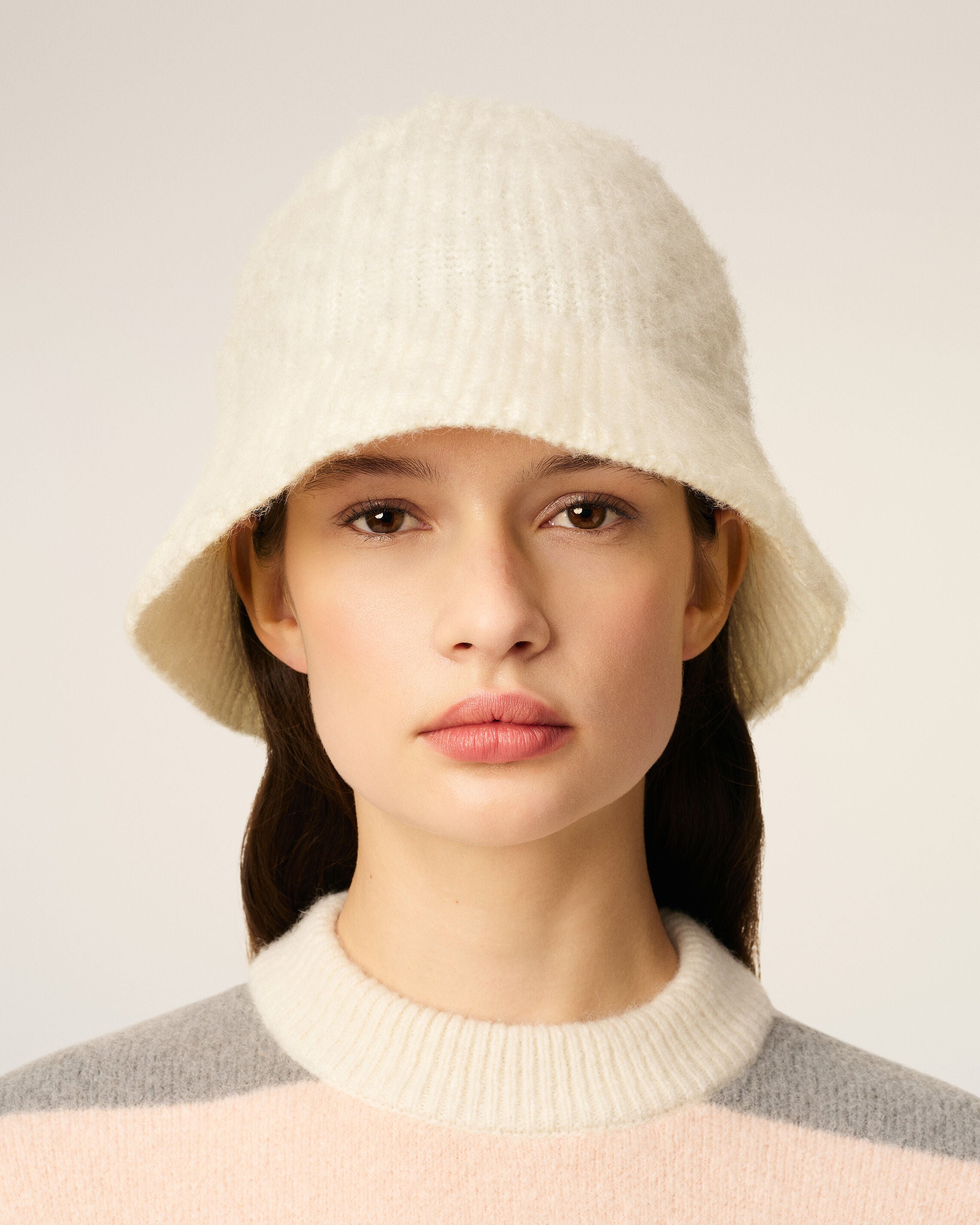 AMI PARIS バケットハット ホワイト モヘア Ami バケットハット アイボリー | AMI PARIS