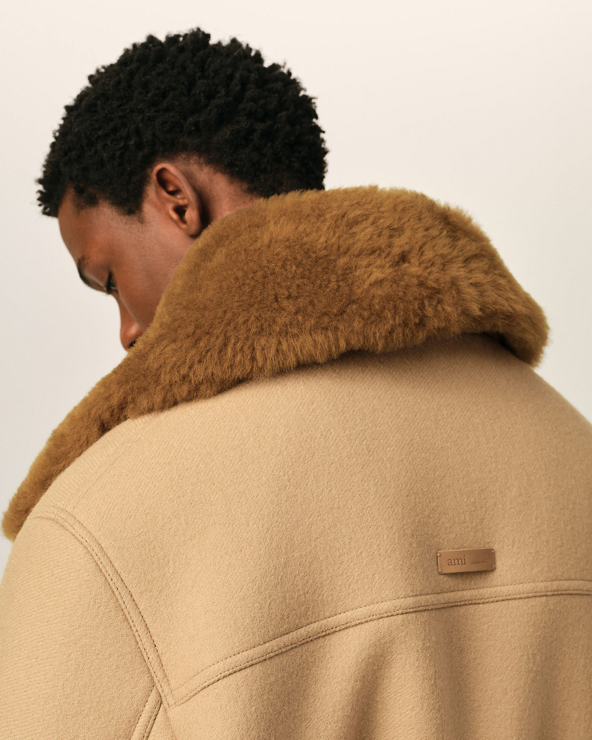 Chaqueta acolchada de lana beige - 4