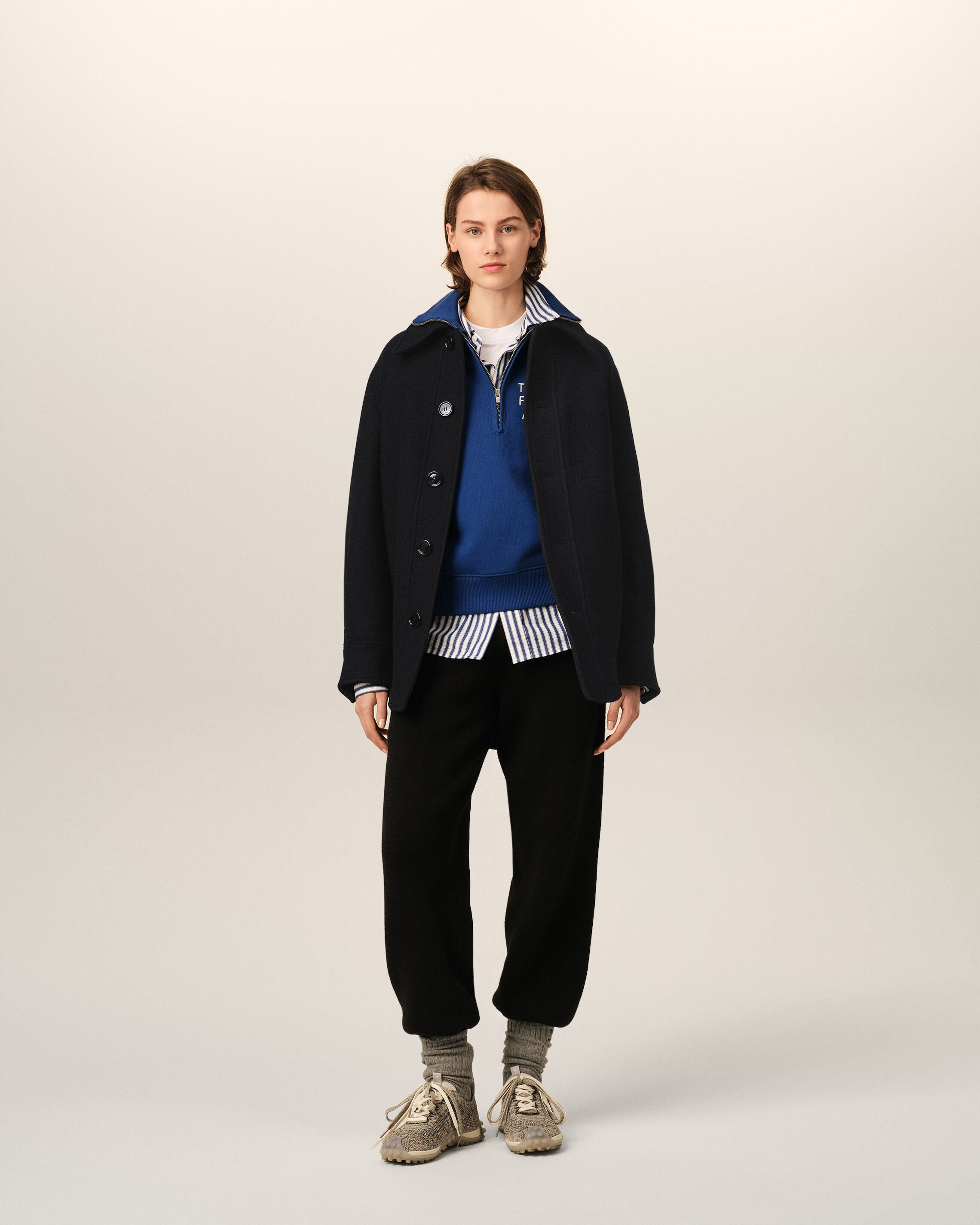Black wool button-down jacket - 8