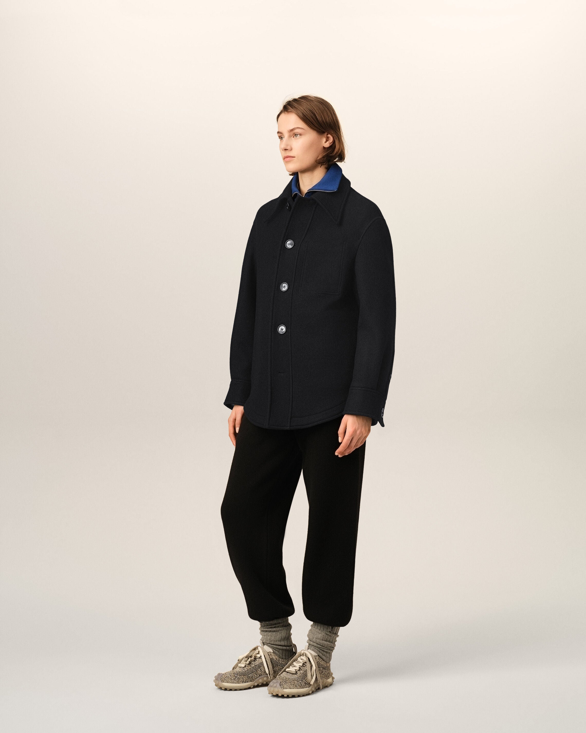 Black wool button-down jacket - 12