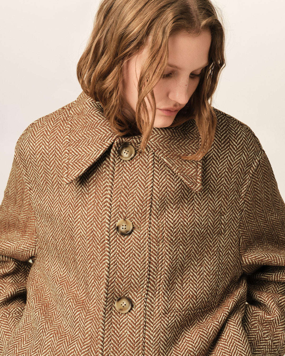 Chaqueta de lana marrón con botones - 10