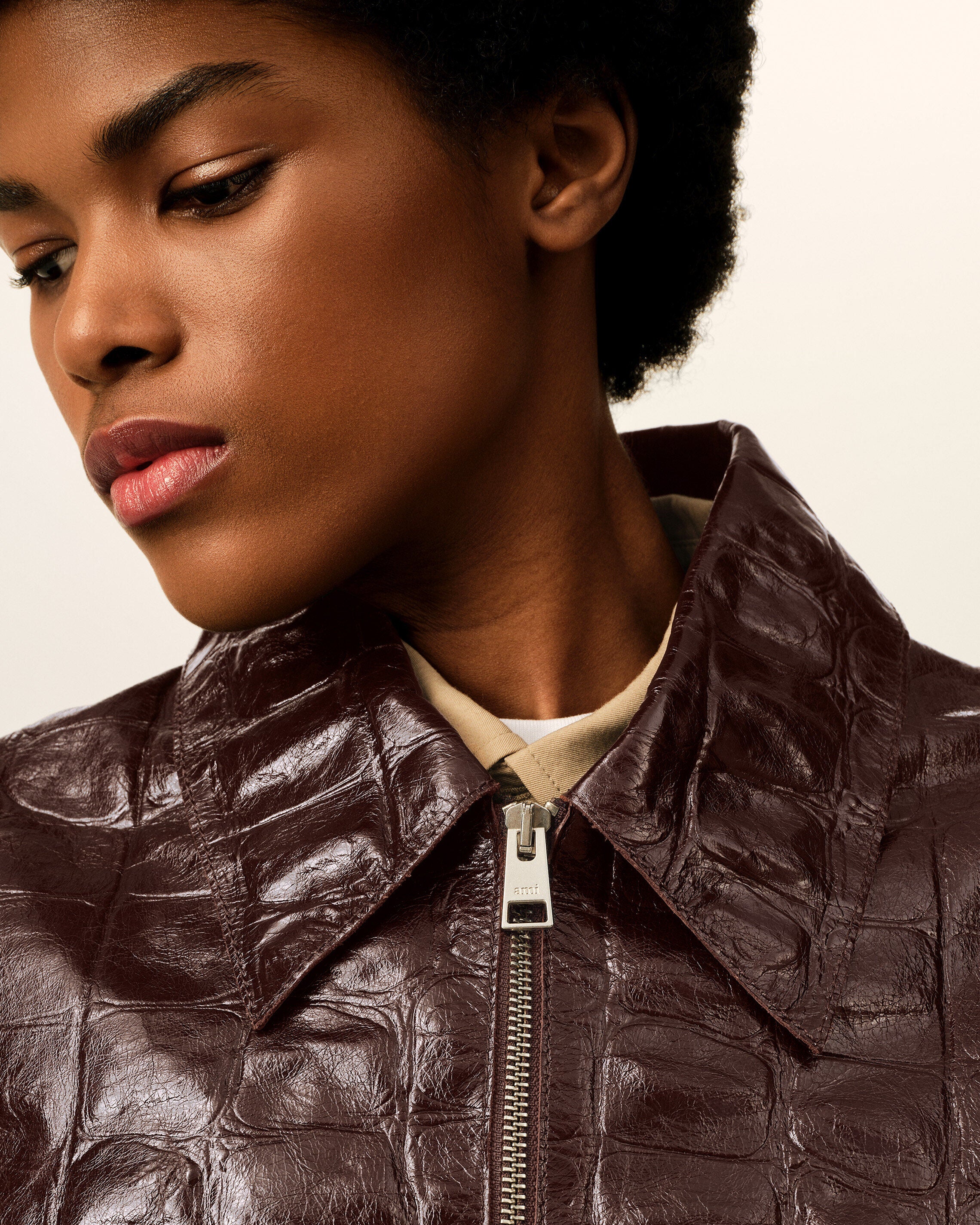 Burgundy crocodile embossed cowhide leather zipped jacket - 11