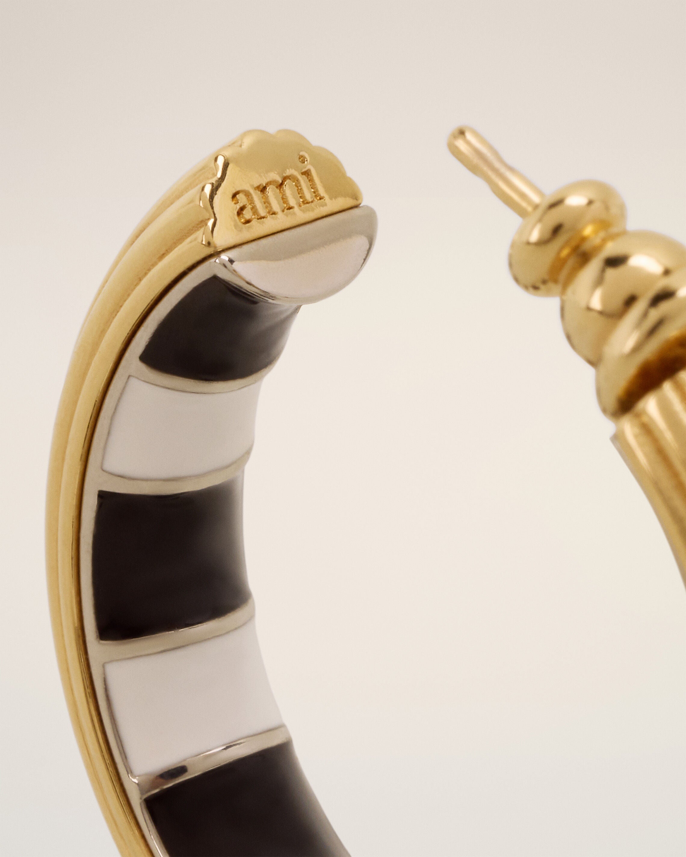 Piano スモール フープピアス ゴールド | AMI PARIS